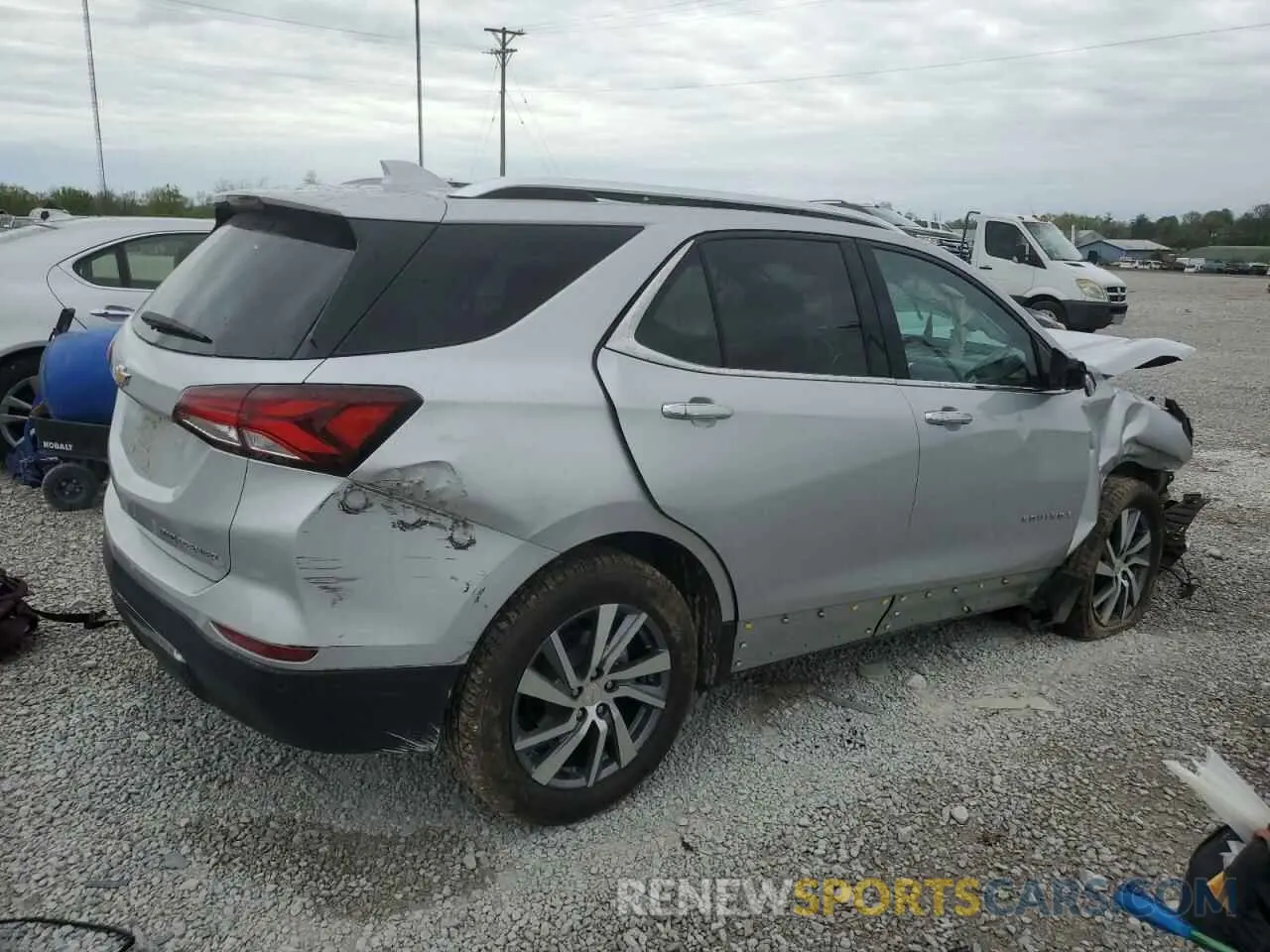 3 Photograph of a damaged car 2GNAXXEV2N6126007 CHEVROLET EQUINOX 2022