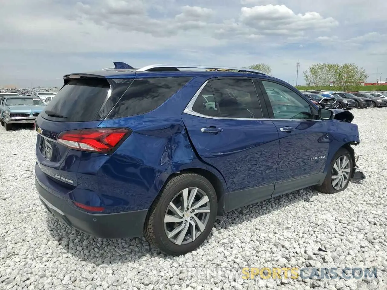 3 Photograph of a damaged car 2GNAXXEV5N6142802 CHEVROLET EQUINOX 2022