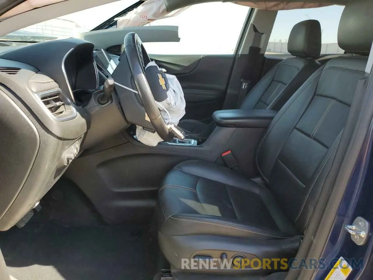 7 Photograph of a damaged car 2GNAXXEV5N6142802 CHEVROLET EQUINOX 2022