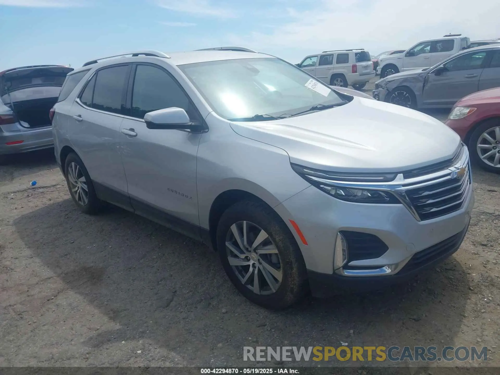1 Photograph of a damaged car 2GNAXXEVXN6146327 CHEVROLET EQUINOX 2022