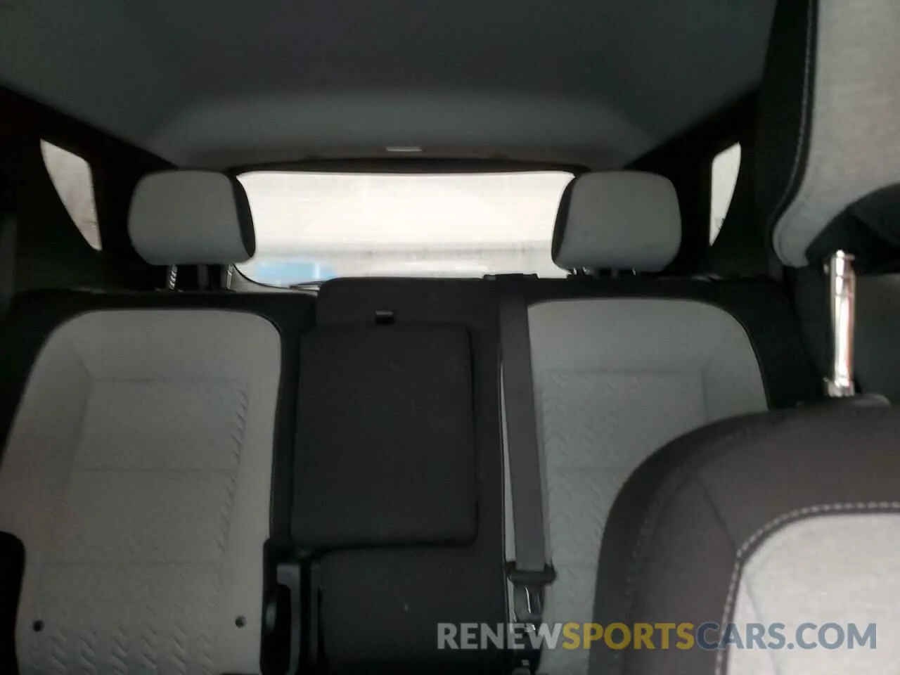 10 Photograph of a damaged car 3GNAX5EV3NS161855 CHEVROLET EQUINOX 2022