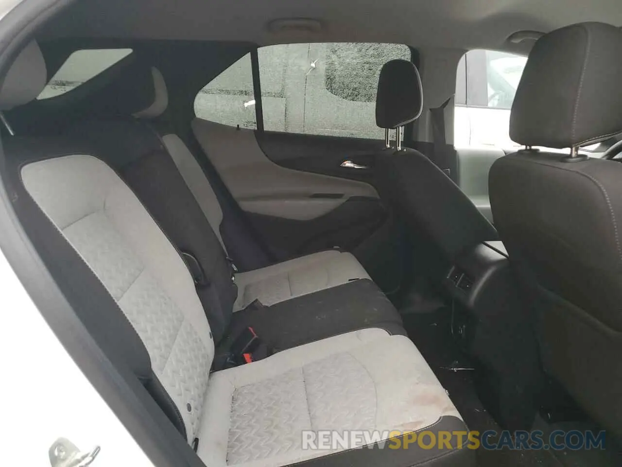 11 Photograph of a damaged car 3GNAX5EV3NS161855 CHEVROLET EQUINOX 2022