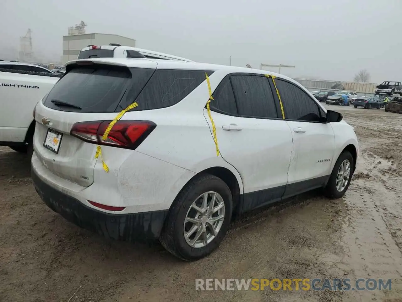 3 Photograph of a damaged car 3GNAX5EV3NS161855 CHEVROLET EQUINOX 2022
