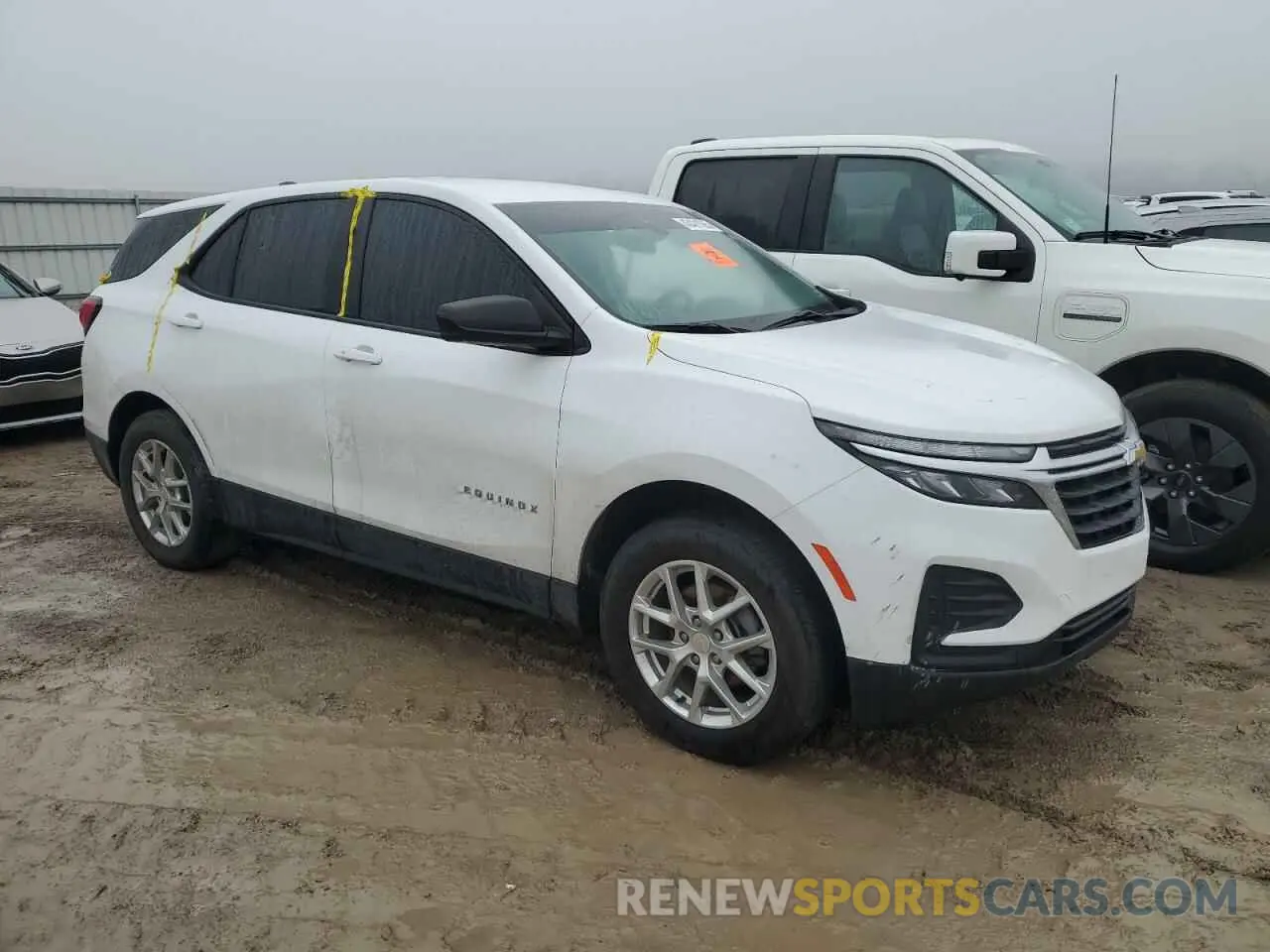 4 Photograph of a damaged car 3GNAX5EV3NS161855 CHEVROLET EQUINOX 2022
