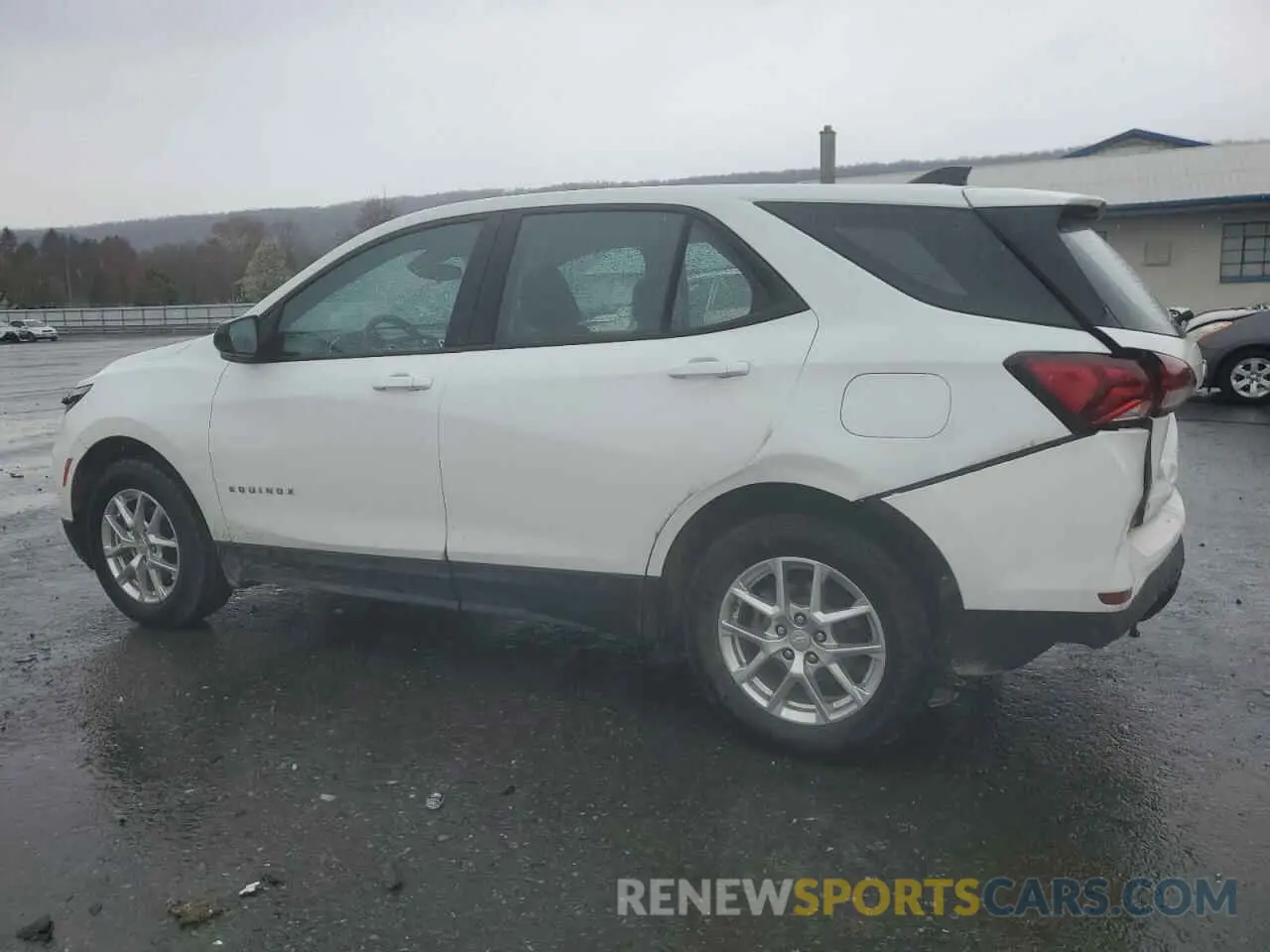2 Photograph of a damaged car 3GNAX5EV4NS118755 CHEVROLET EQUINOX 2022