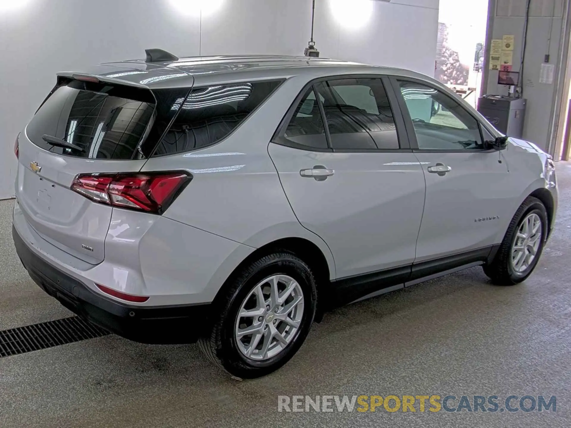21 Photograph of a damaged car 3GNAX5EVXNS147662 CHEVROLET EQUINOX 2022
