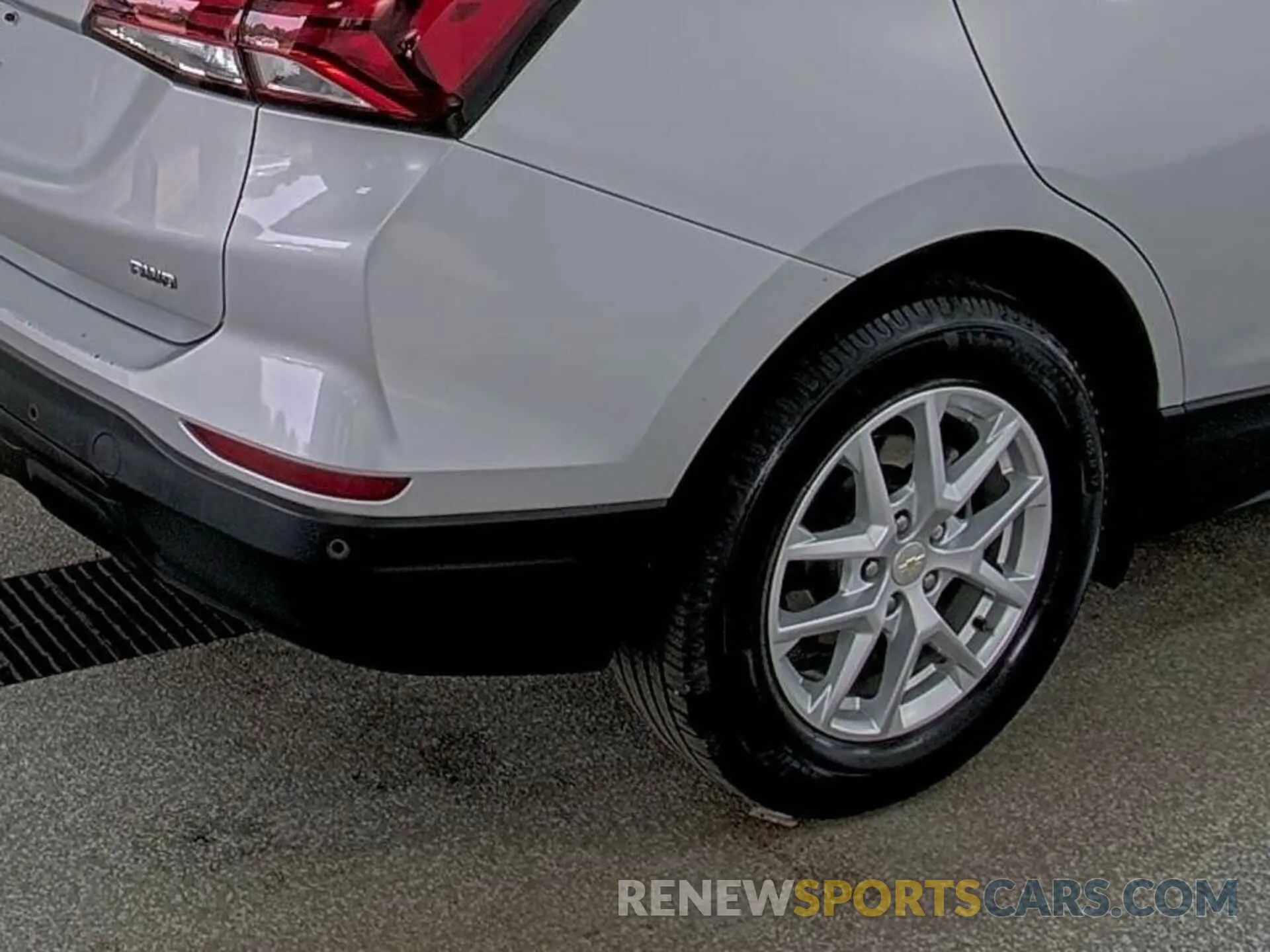 35 Photograph of a damaged car 3GNAX5EVXNS147662 CHEVROLET EQUINOX 2022