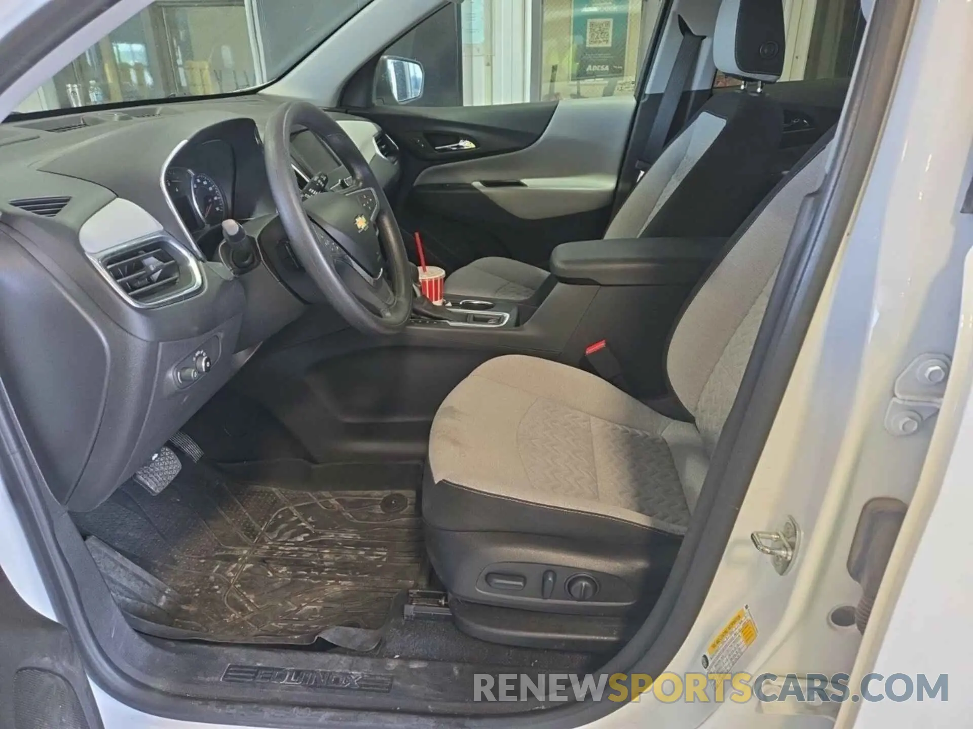 11 Photograph of a damaged car 3GNAXFEV2NS147628 CHEVROLET EQUINOX 2022