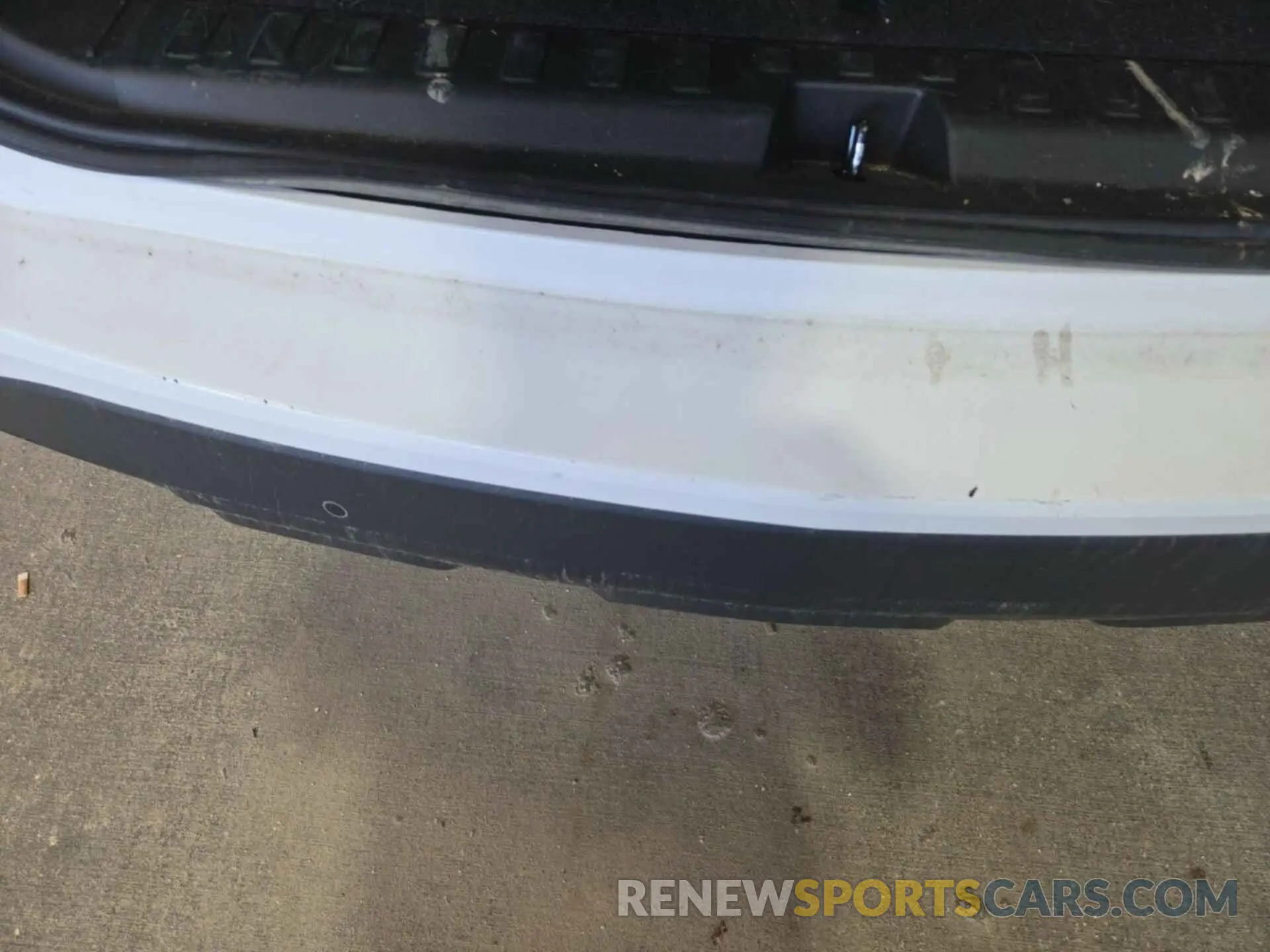 18 Photograph of a damaged car 3GNAXFEV2NS147628 CHEVROLET EQUINOX 2022