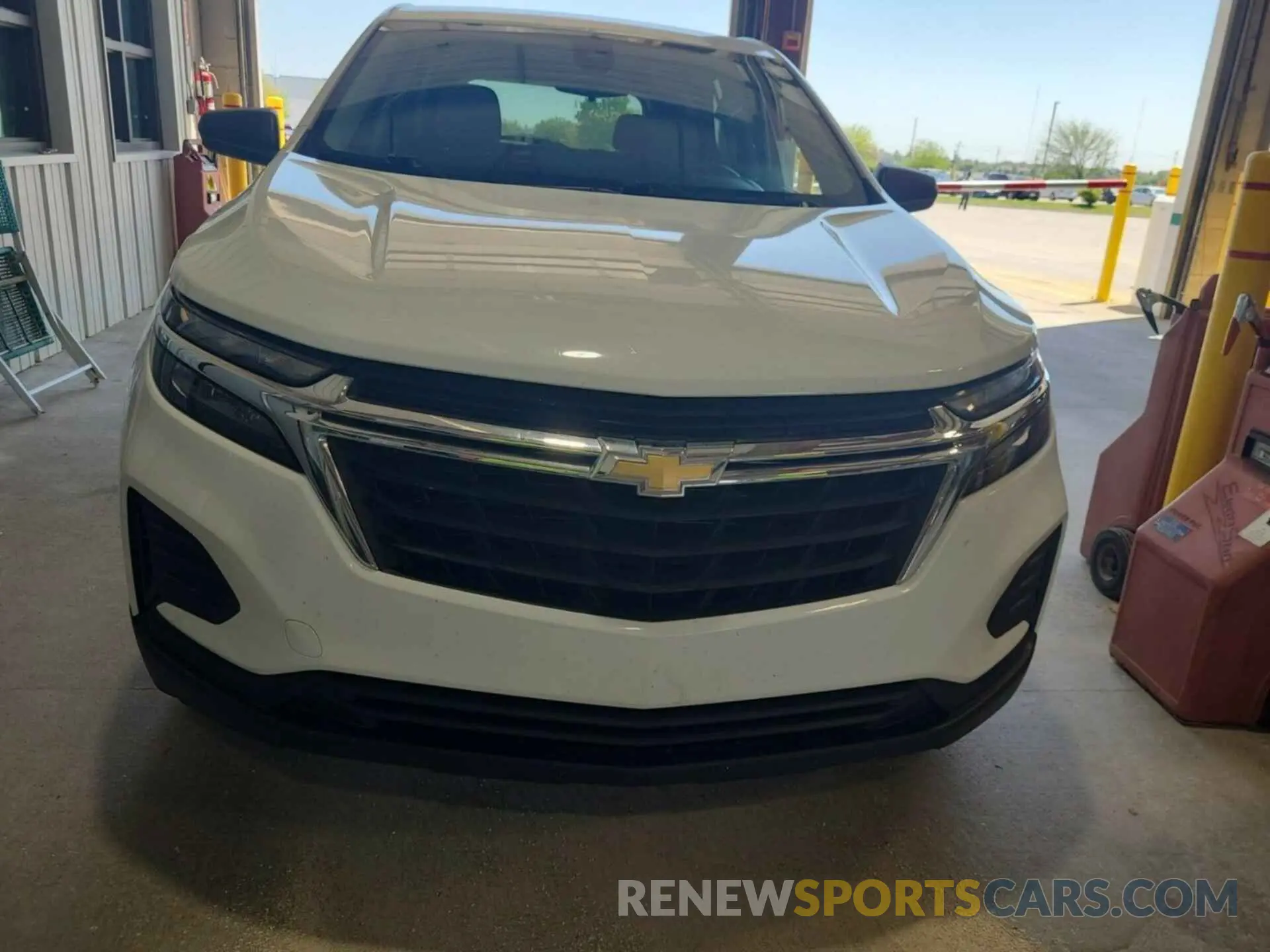 24 Photograph of a damaged car 3GNAXFEV9NS147626 CHEVROLET EQUINOX 2022