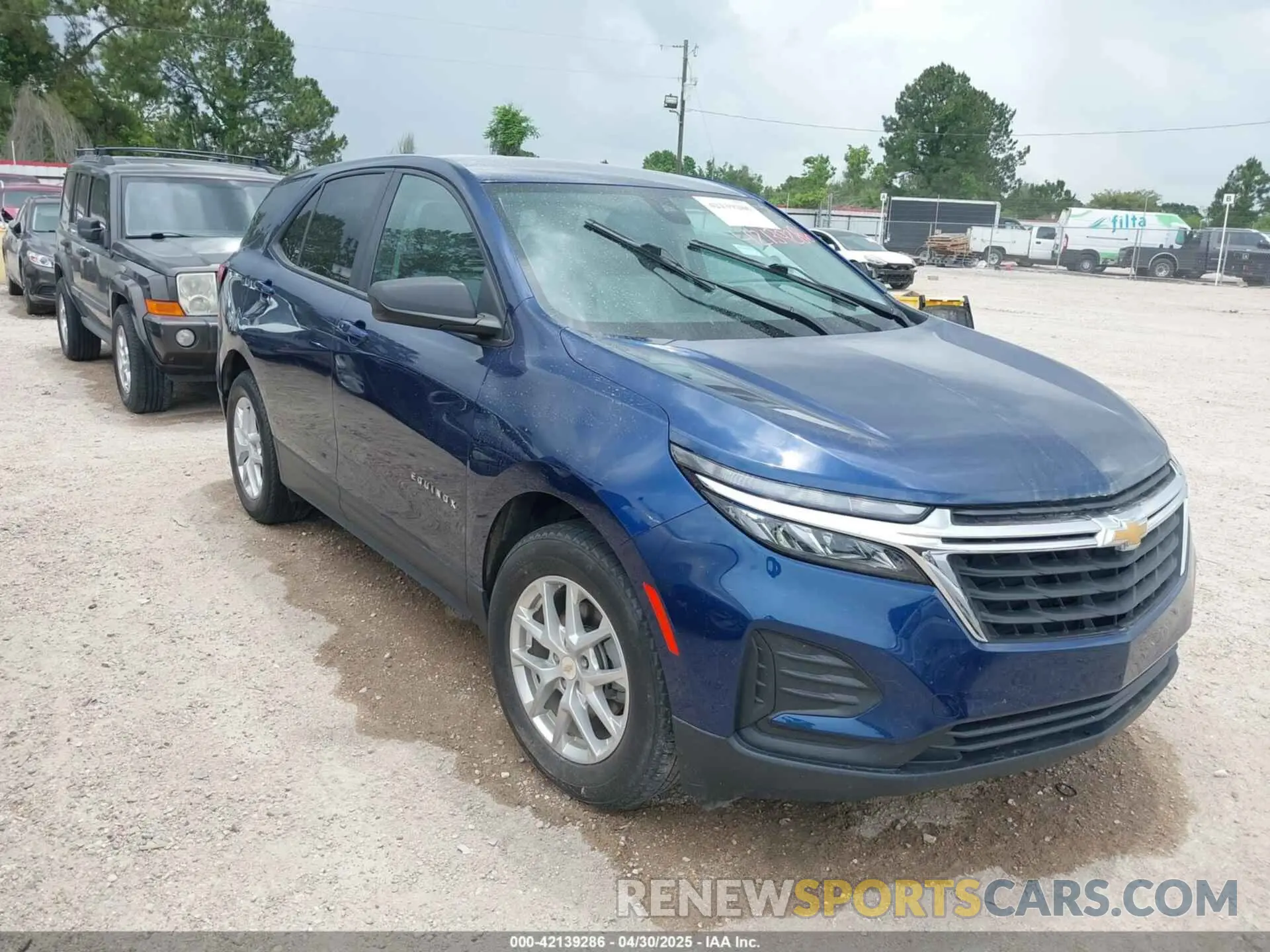 1 Photograph of a damaged car 3GNAXHEV1NS160222 CHEVROLET EQUINOX 2022