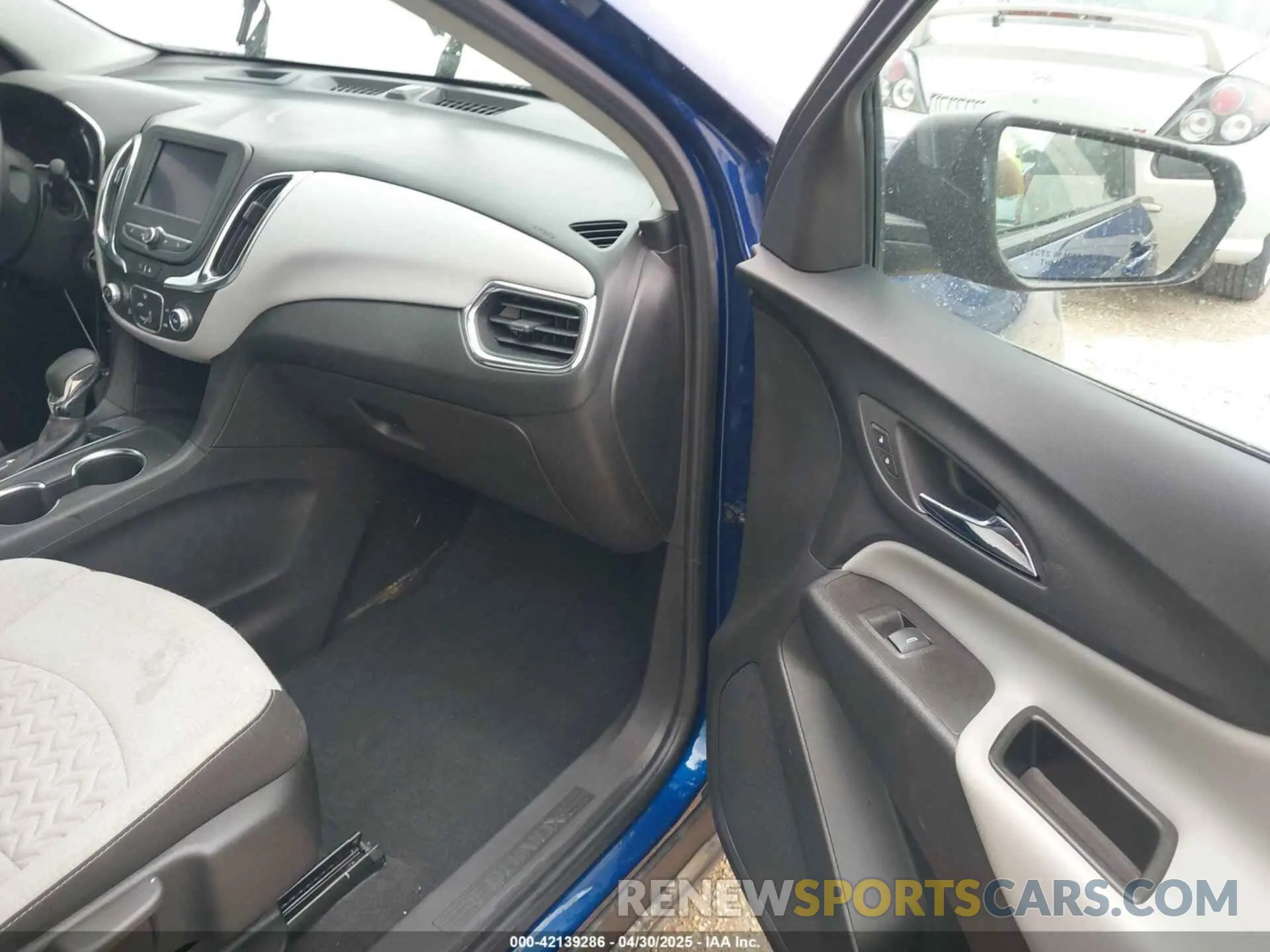 5 Photograph of a damaged car 3GNAXHEV1NS160222 CHEVROLET EQUINOX 2022