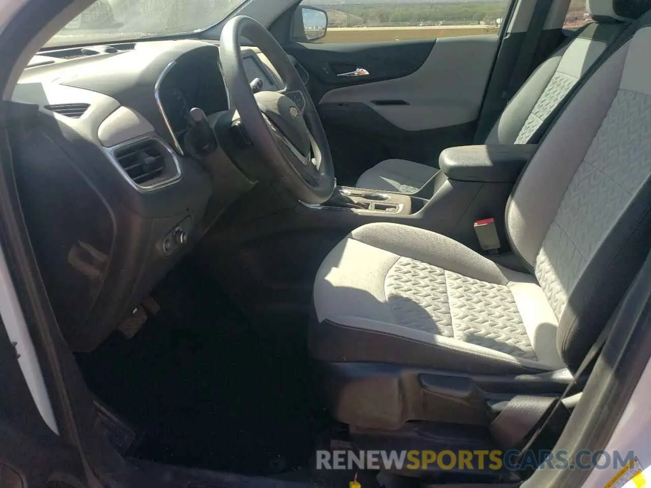 7 Photograph of a damaged car 3GNAXHEV2NS158091 CHEVROLET EQUINOX 2022