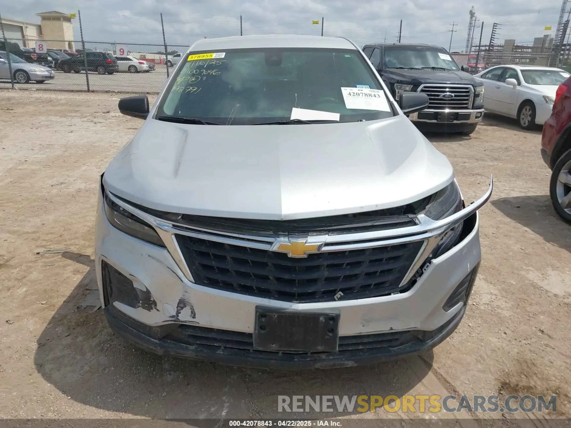11 Photograph of a damaged car 3GNAXHEV2NS192791 CHEVROLET EQUINOX 2022