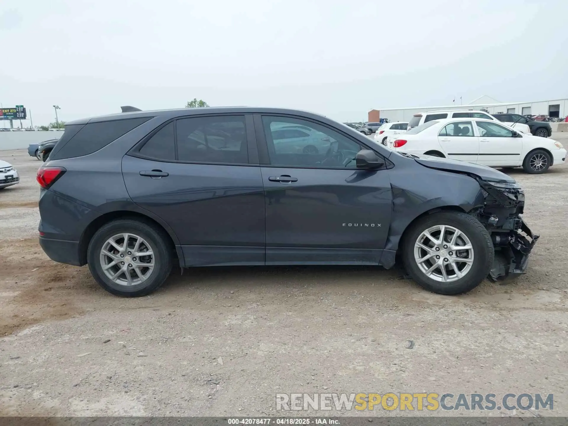 13 Photograph of a damaged car 3GNAXHEV2NS236420 CHEVROLET EQUINOX 2022