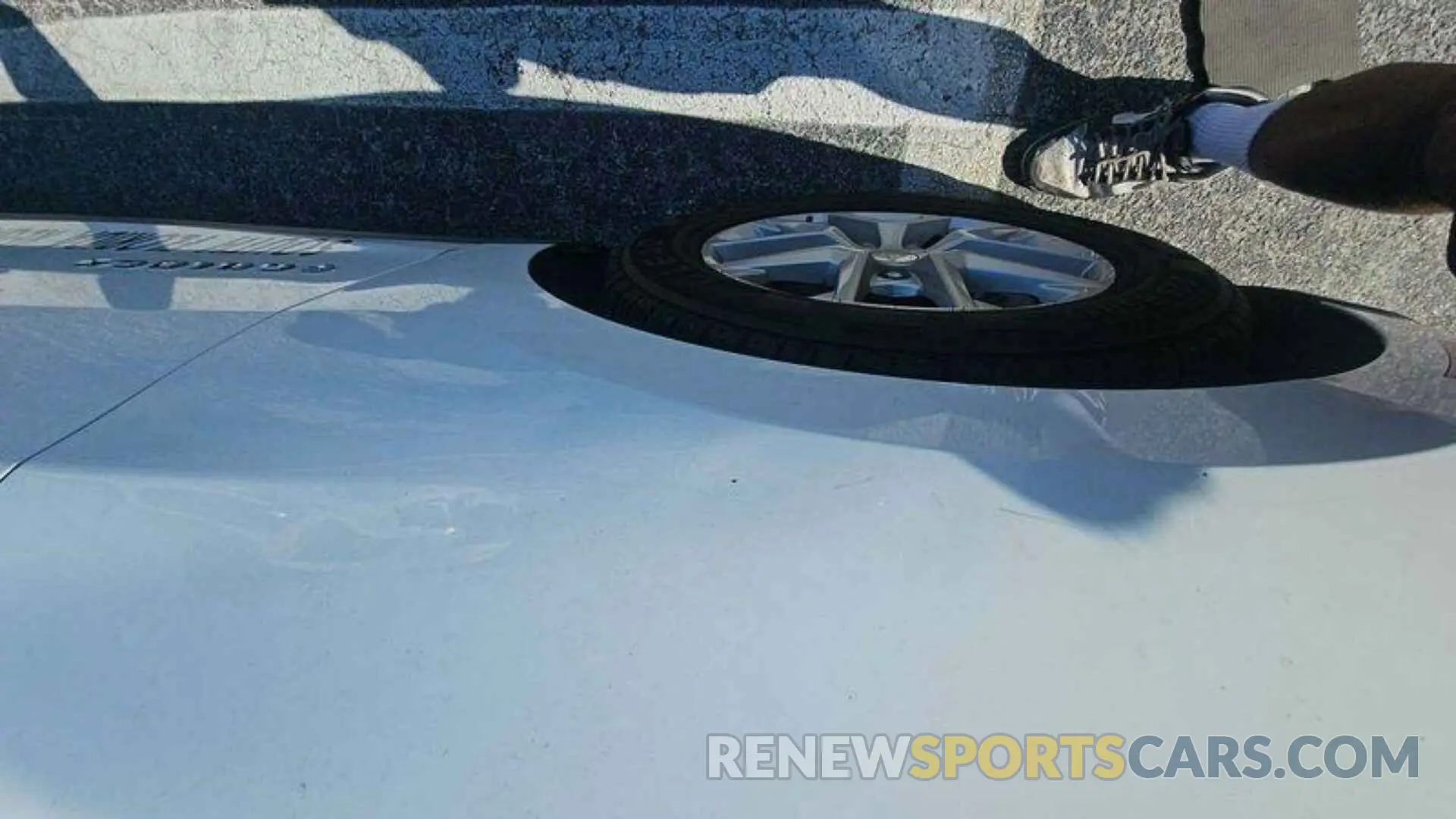 11 Photograph of a damaged car 3GNAXHEV2NS244355 CHEVROLET EQUINOX 2022
