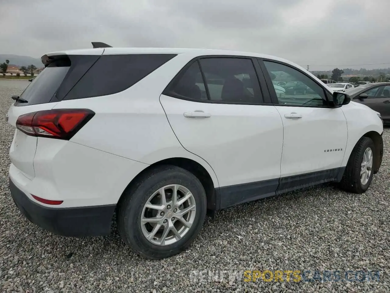 3 Photograph of a damaged car 3GNAXHEV3NS234207 CHEVROLET EQUINOX 2022