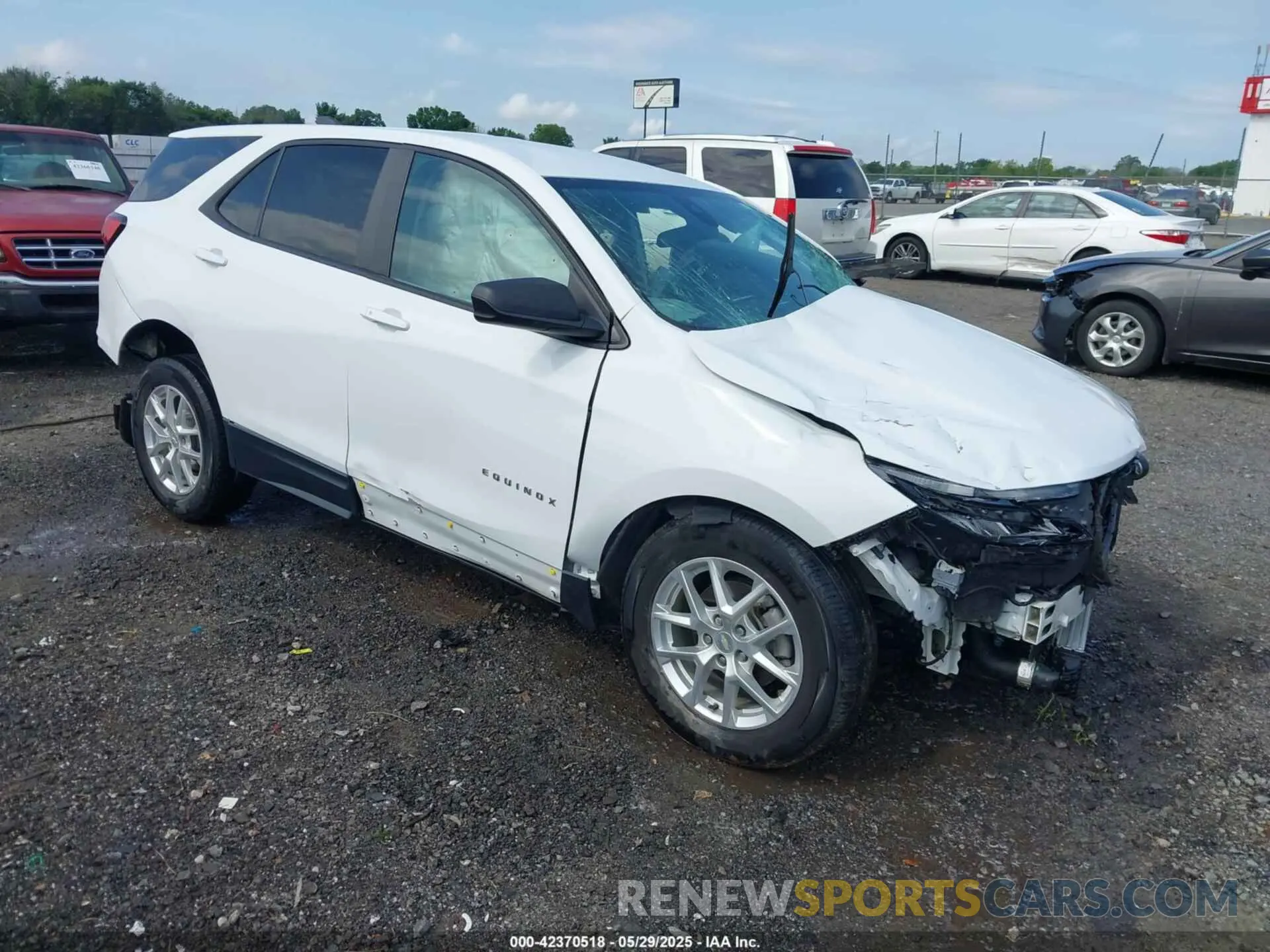 1 Photograph of a damaged car 3GNAXHEV4NS155080 CHEVROLET EQUINOX 2022
