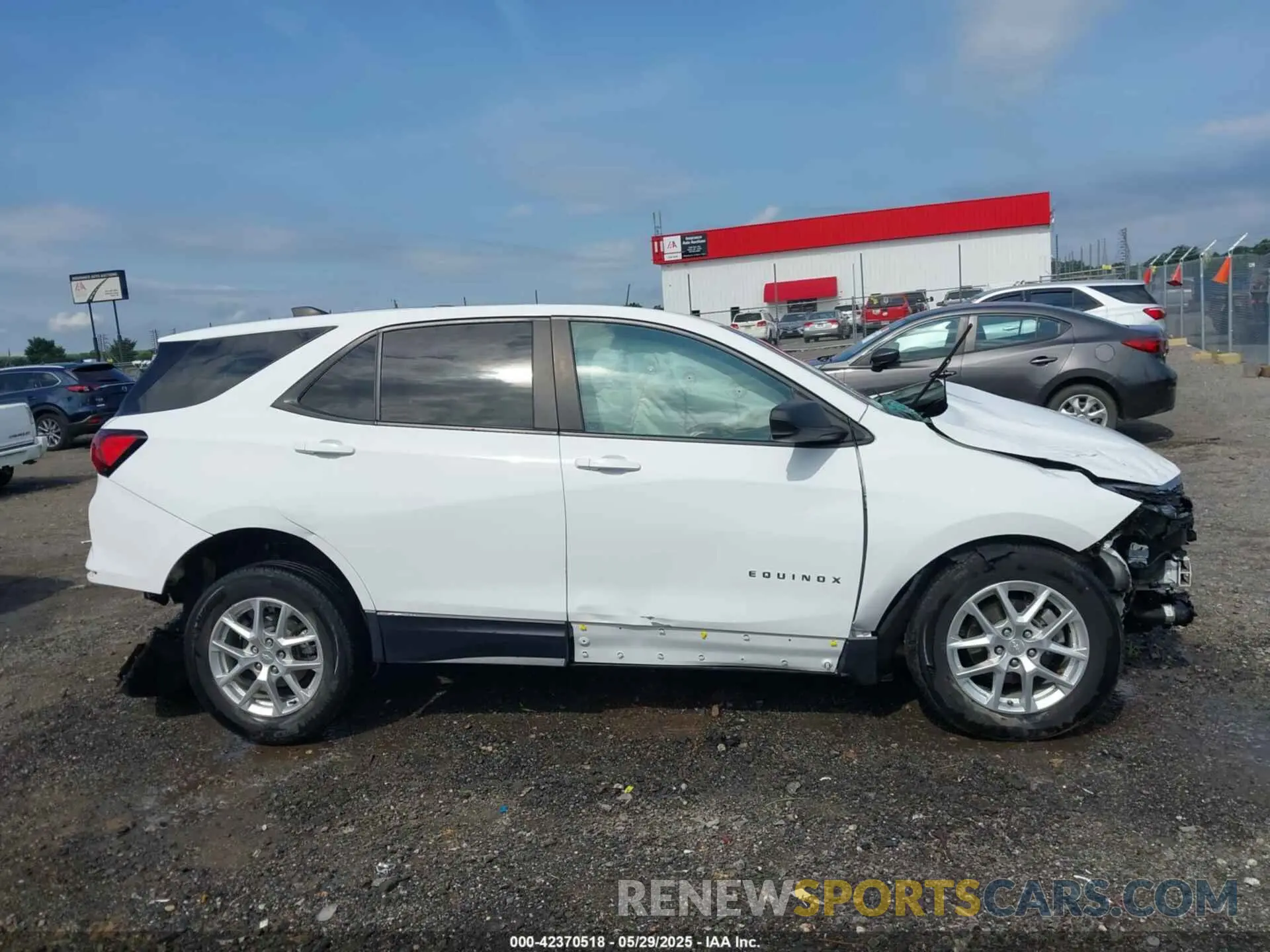 13 Photograph of a damaged car 3GNAXHEV4NS155080 CHEVROLET EQUINOX 2022