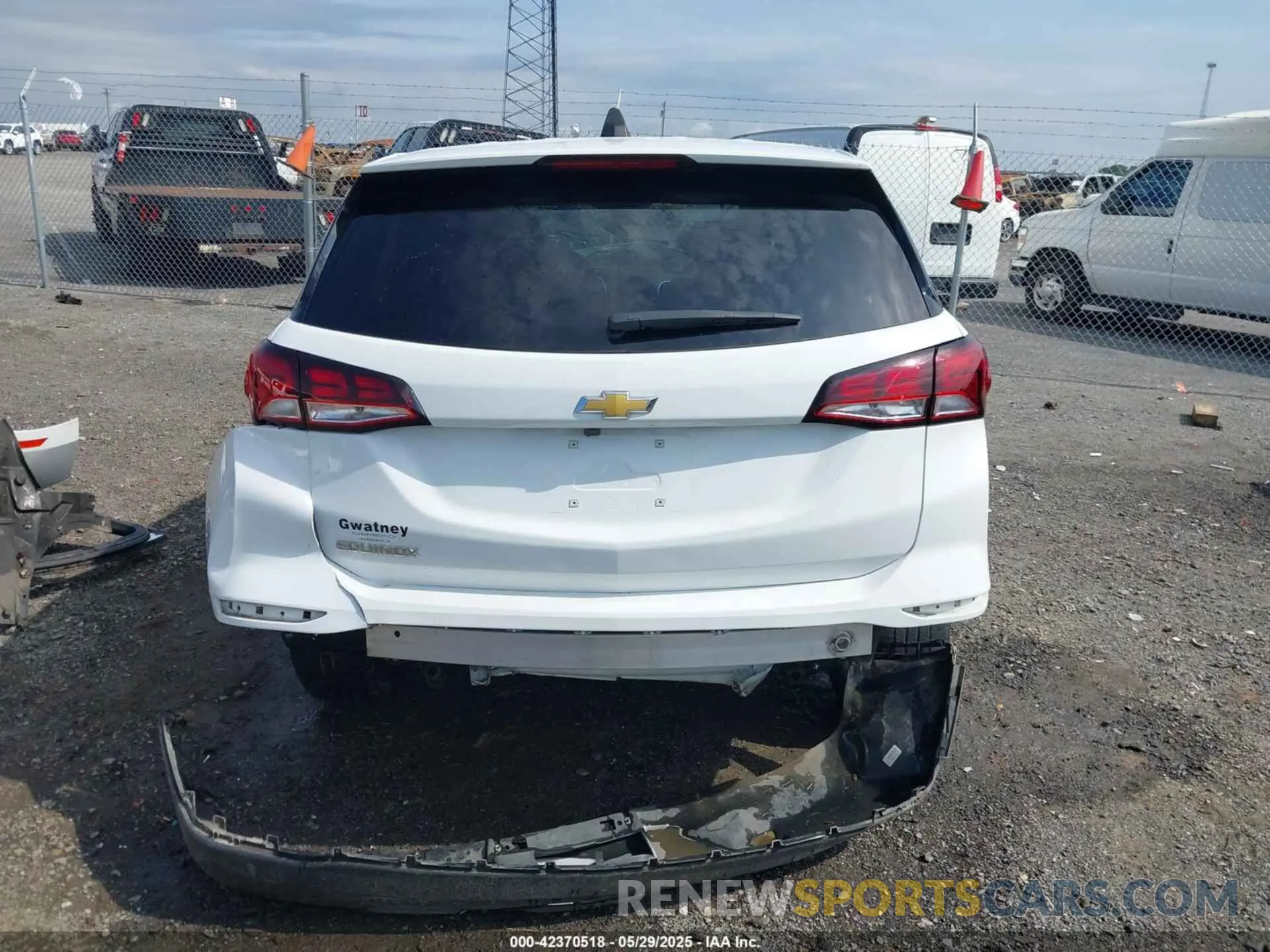 16 Photograph of a damaged car 3GNAXHEV4NS155080 CHEVROLET EQUINOX 2022