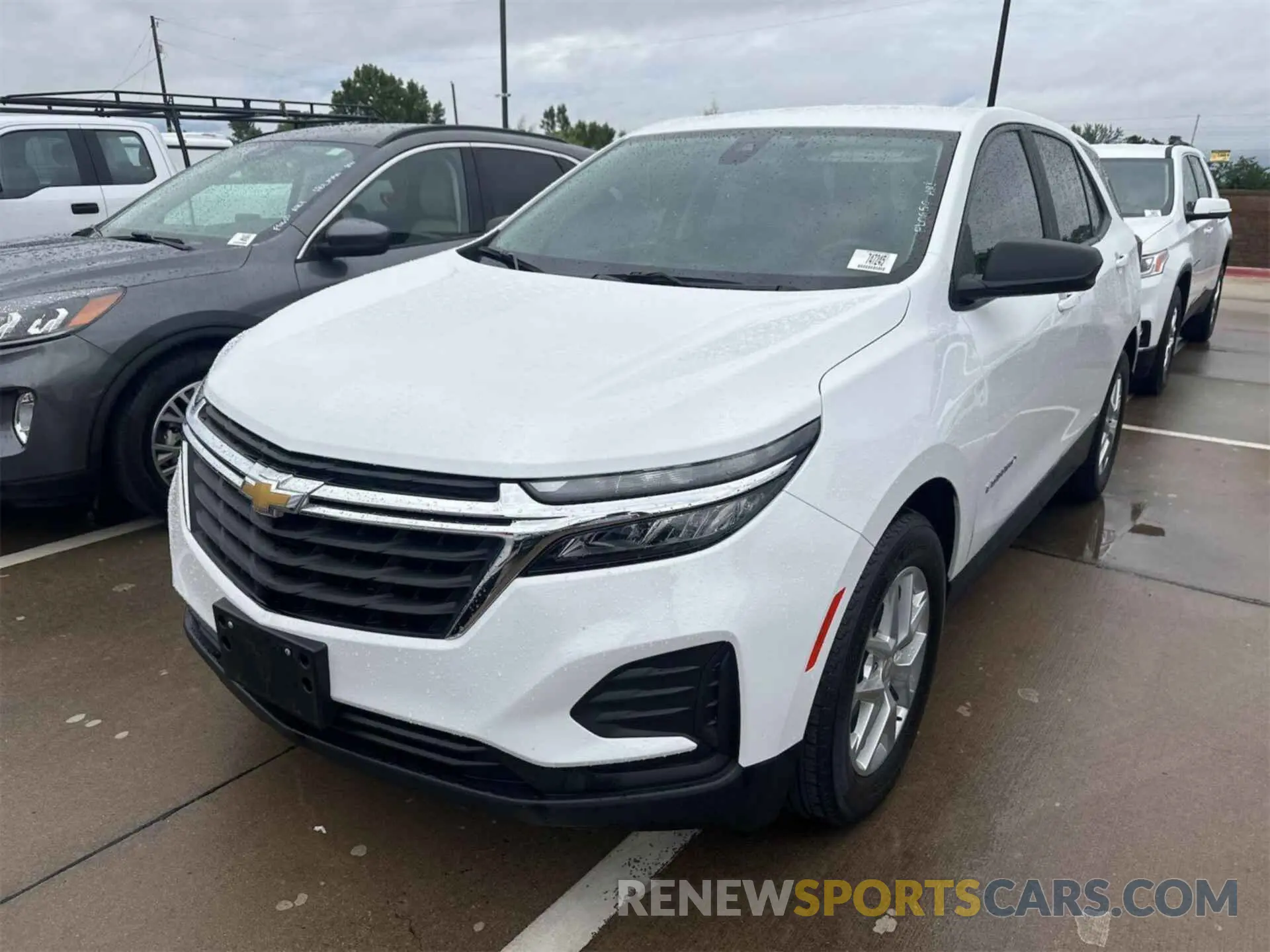 12 Photograph of a damaged car 3GNAXHEV4NS158898 CHEVROLET EQUINOX 2022