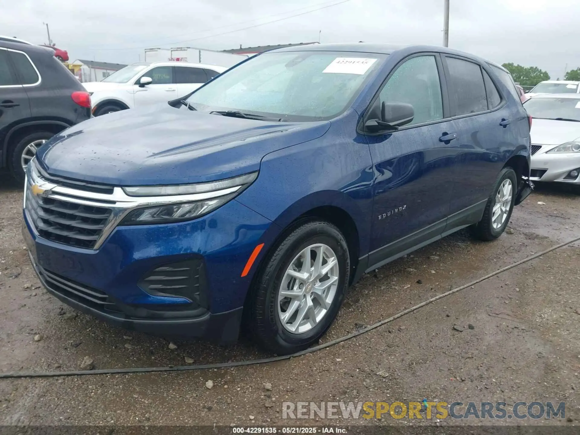 2 Photograph of a damaged car 3GNAXHEV4NS226939 CHEVROLET EQUINOX 2022