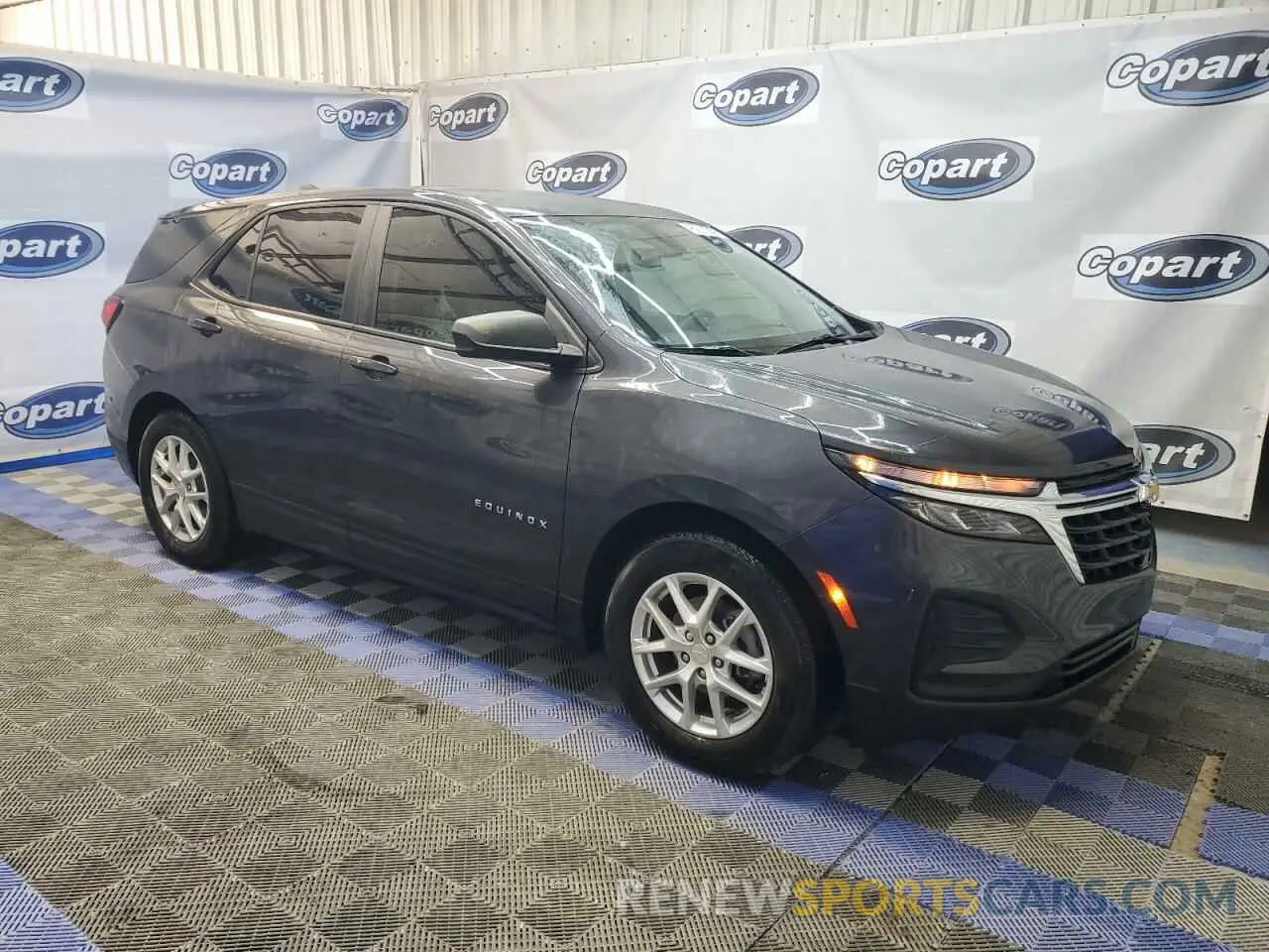 4 Photograph of a damaged car 3GNAXHEV5NS239781 CHEVROLET EQUINOX 2022