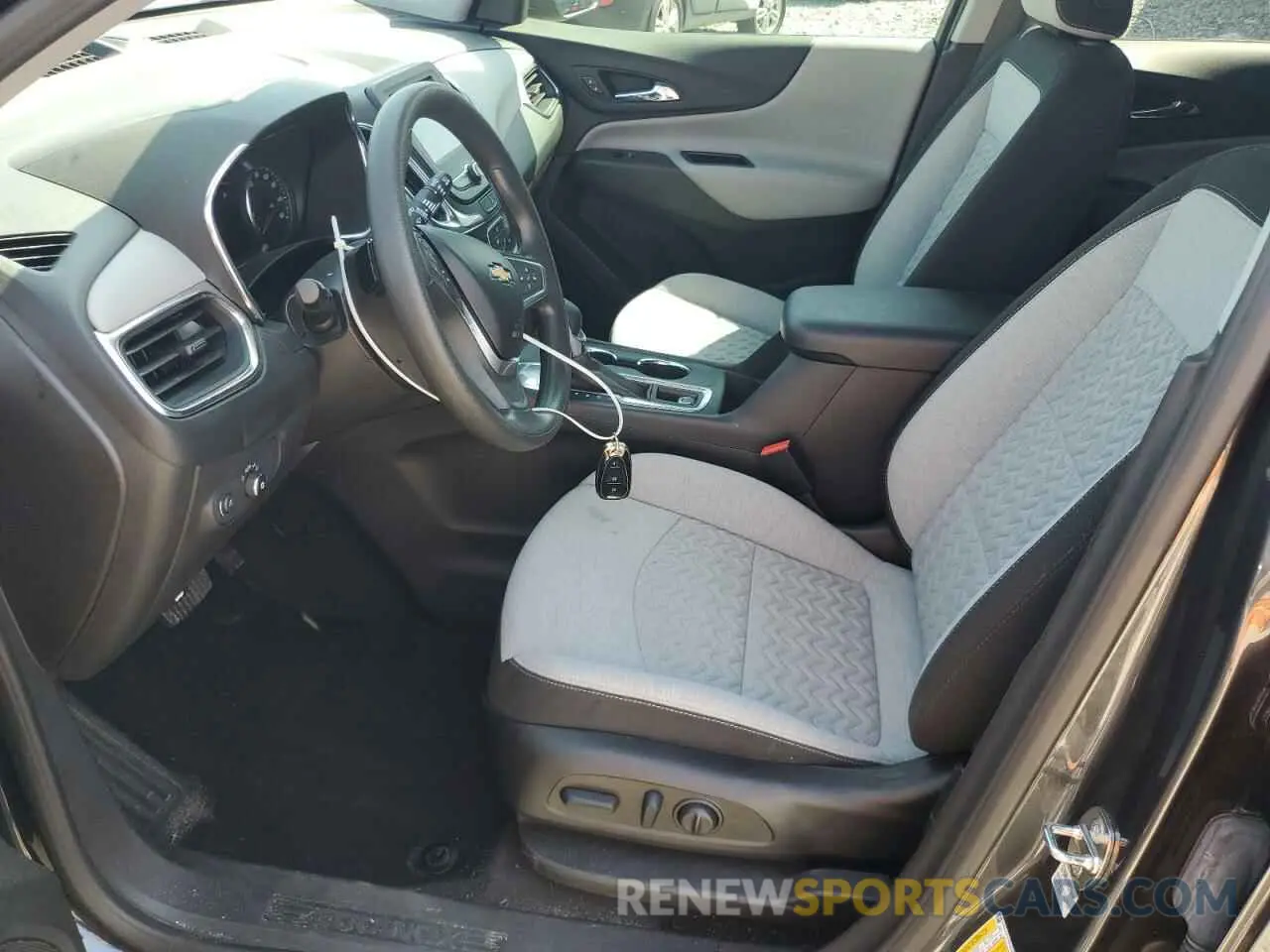 7 Photograph of a damaged car 3GNAXHEV5NS239781 CHEVROLET EQUINOX 2022
