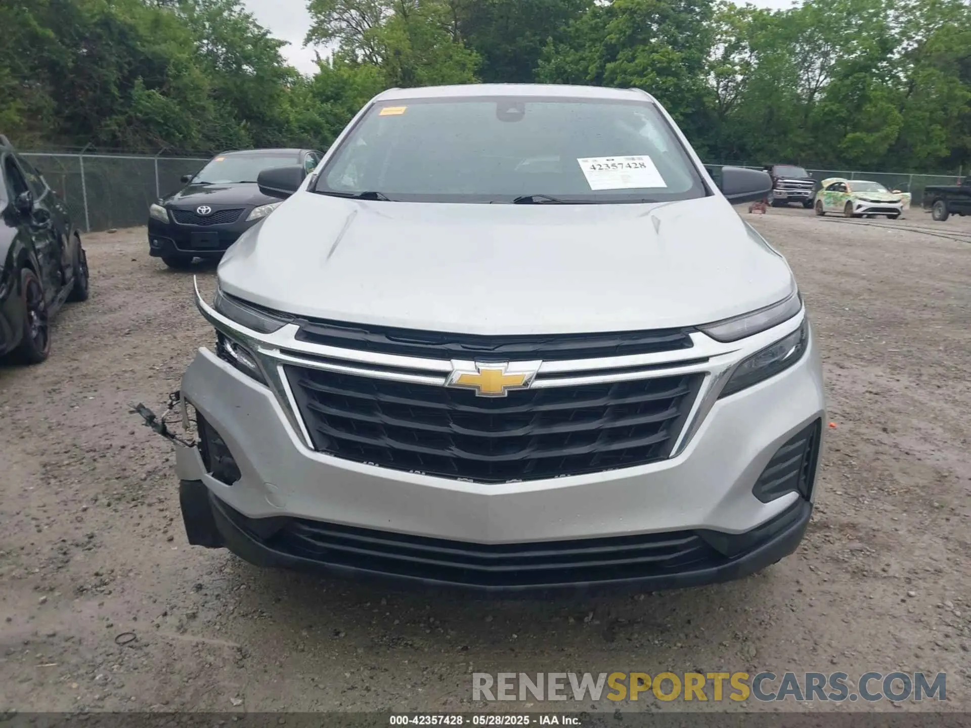 13 Photograph of a damaged car 3GNAXHEV6NS159907 CHEVROLET EQUINOX 2022