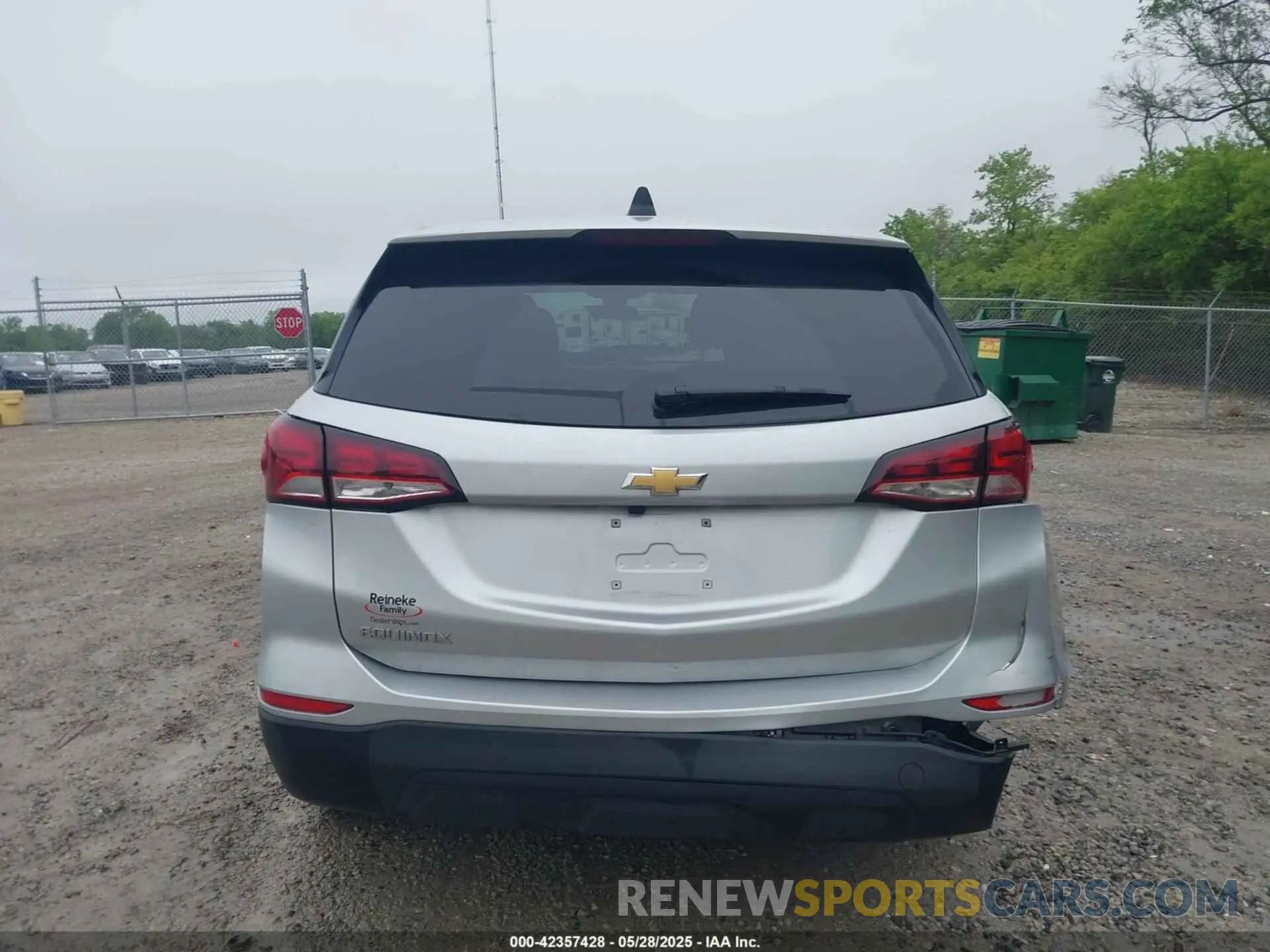 17 Photograph of a damaged car 3GNAXHEV6NS159907 CHEVROLET EQUINOX 2022
