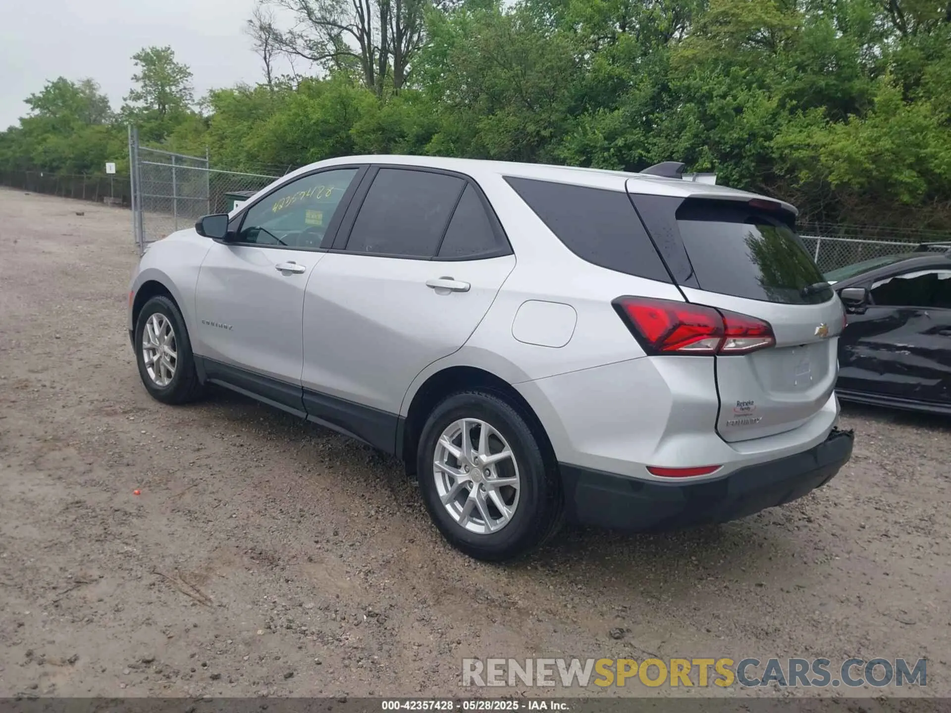 3 Photograph of a damaged car 3GNAXHEV6NS159907 CHEVROLET EQUINOX 2022