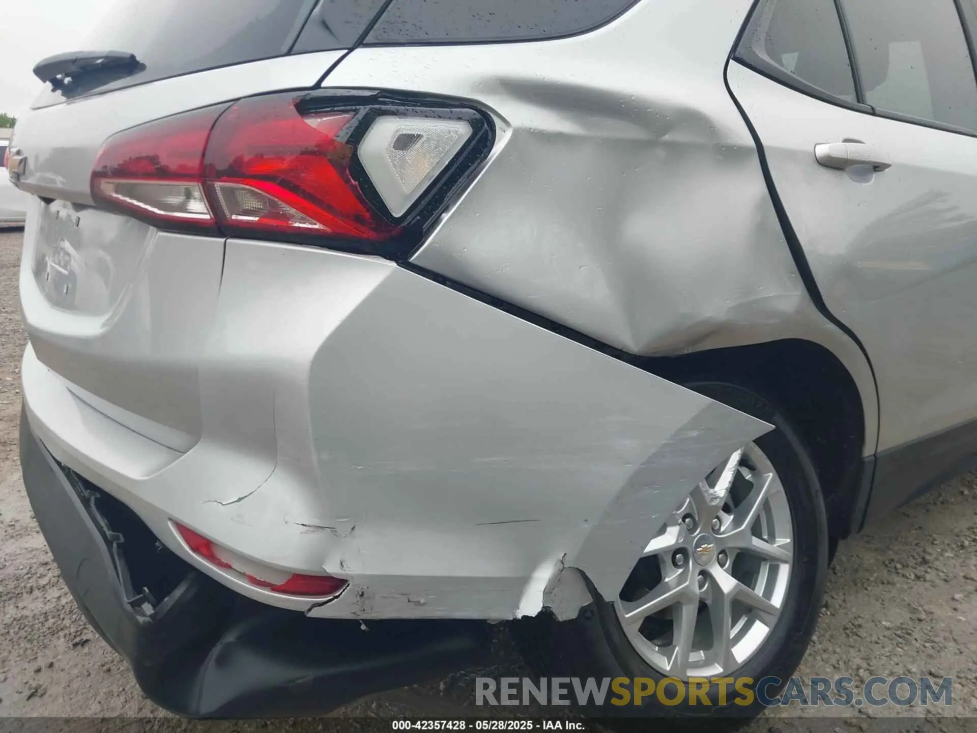 6 Photograph of a damaged car 3GNAXHEV6NS159907 CHEVROLET EQUINOX 2022