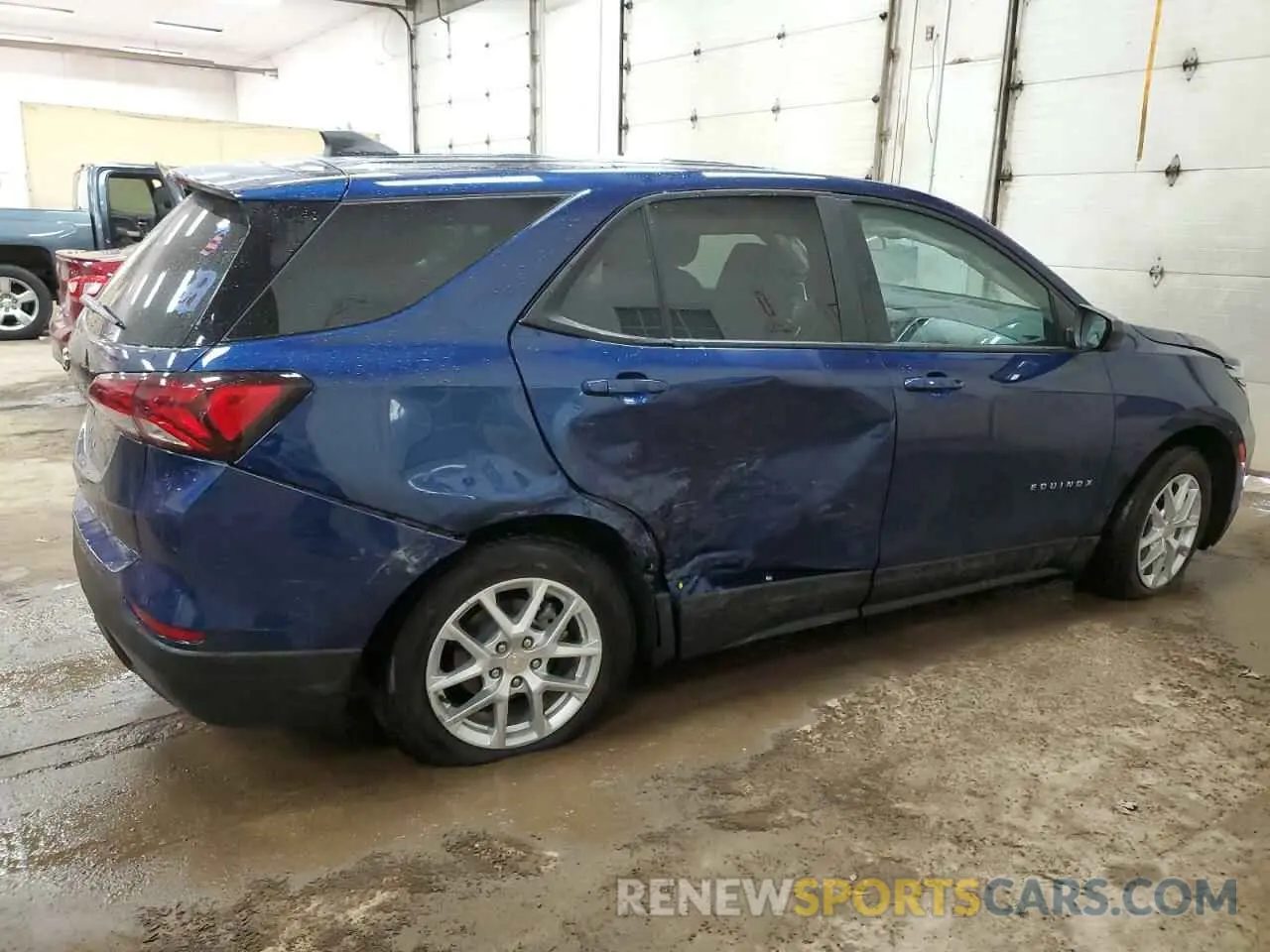 3 Photograph of a damaged car 3GNAXHEV6NS226294 CHEVROLET EQUINOX 2022