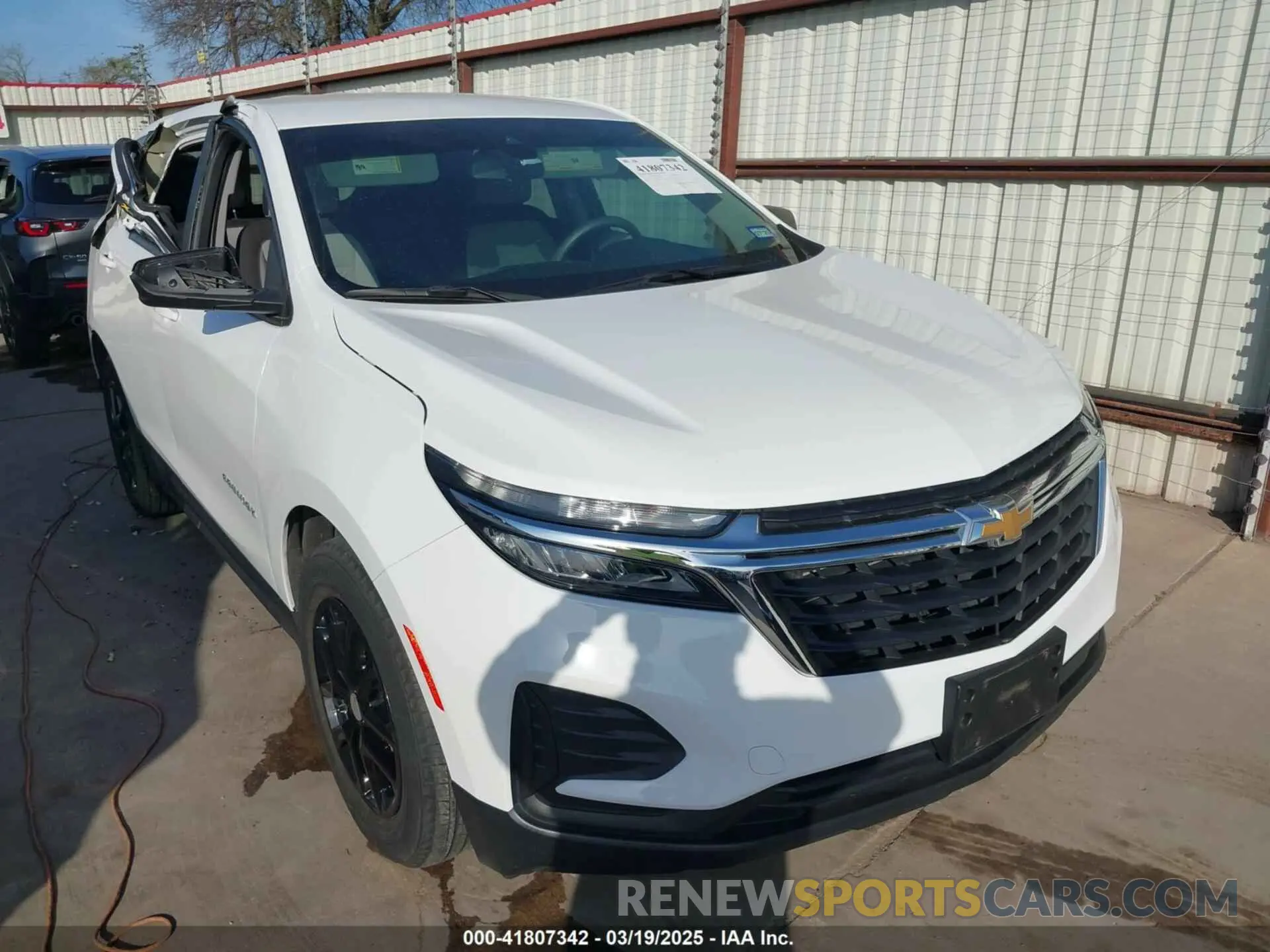 1 Photograph of a damaged car 3GNAXHEV7NS107864 CHEVROLET EQUINOX 2022