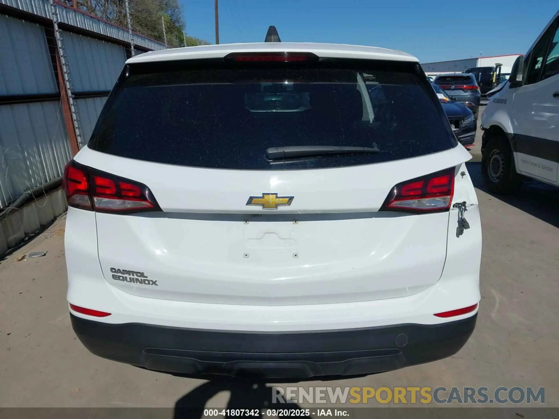 17 Photograph of a damaged car 3GNAXHEV7NS107864 CHEVROLET EQUINOX 2022
