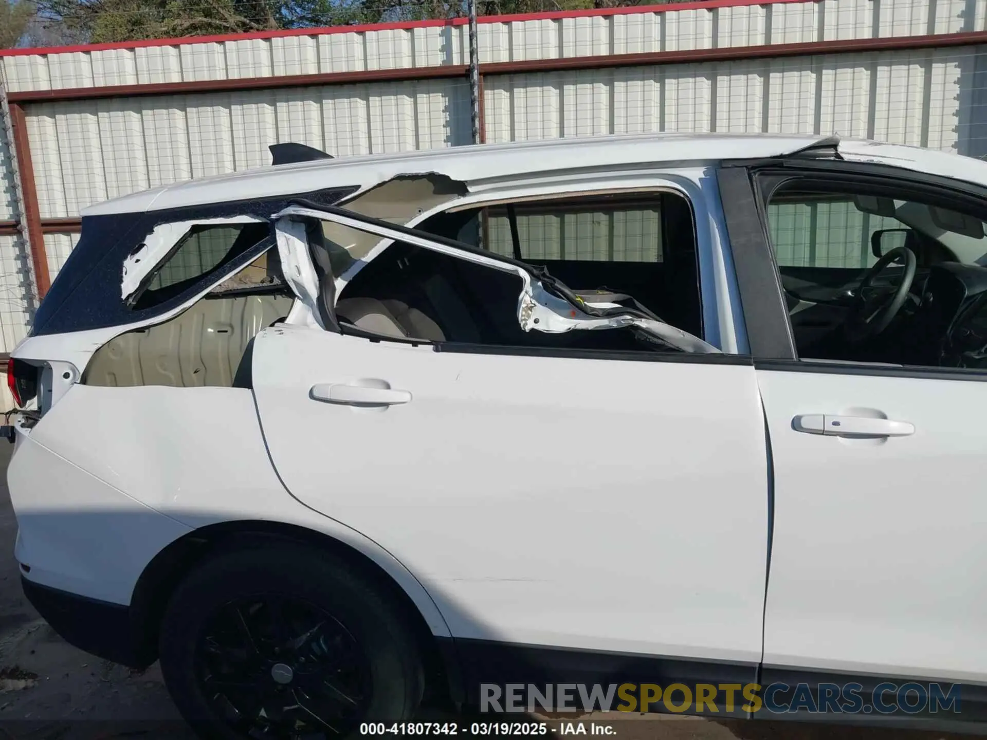 6 Photograph of a damaged car 3GNAXHEV7NS107864 CHEVROLET EQUINOX 2022