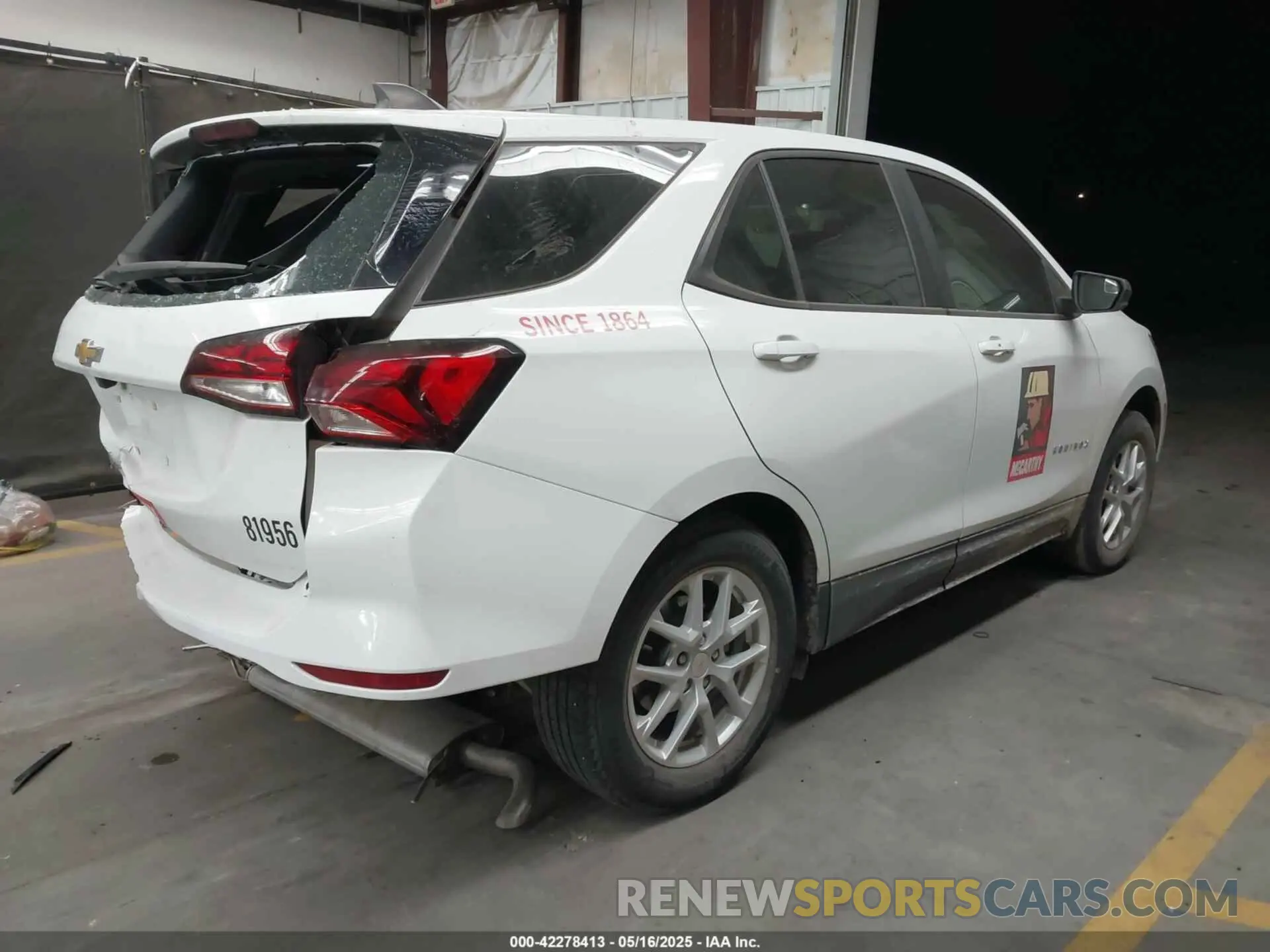 4 Photograph of a damaged car 3GNAXHEV7NS157437 CHEVROLET EQUINOX 2022