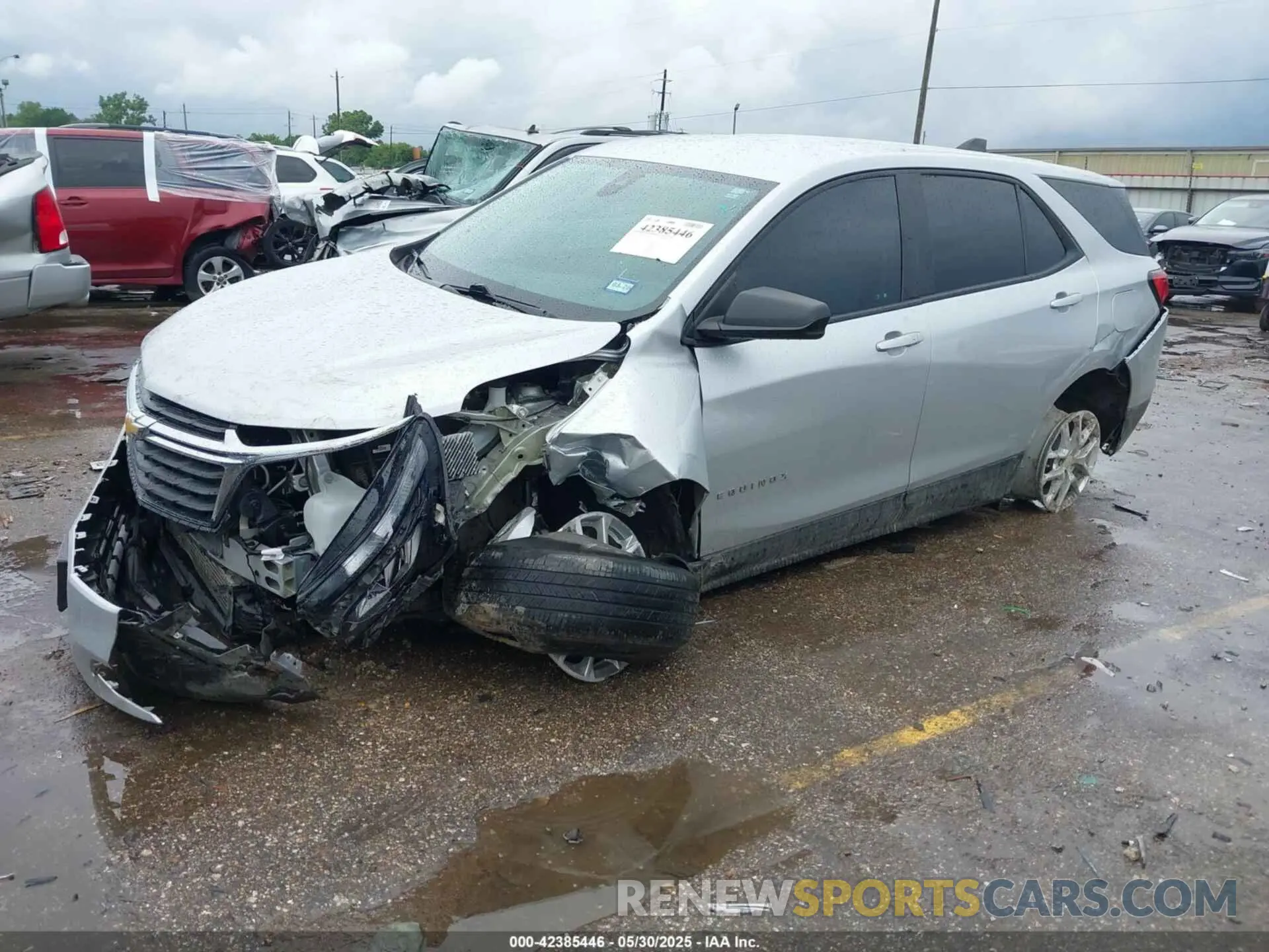2 Photograph of a damaged car 3GNAXHEV7NS161441 CHEVROLET EQUINOX 2022