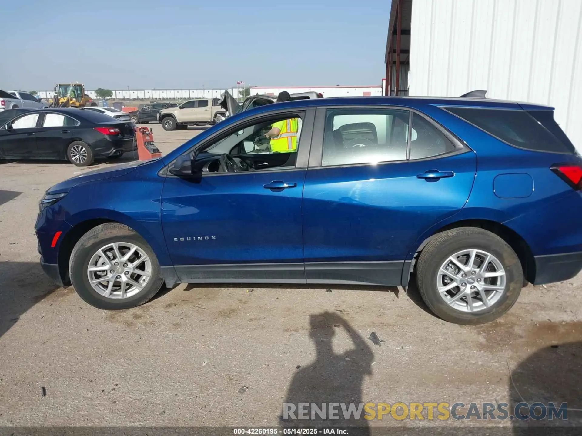 14 Photograph of a damaged car 3GNAXHEV8NS245316 CHEVROLET EQUINOX 2022