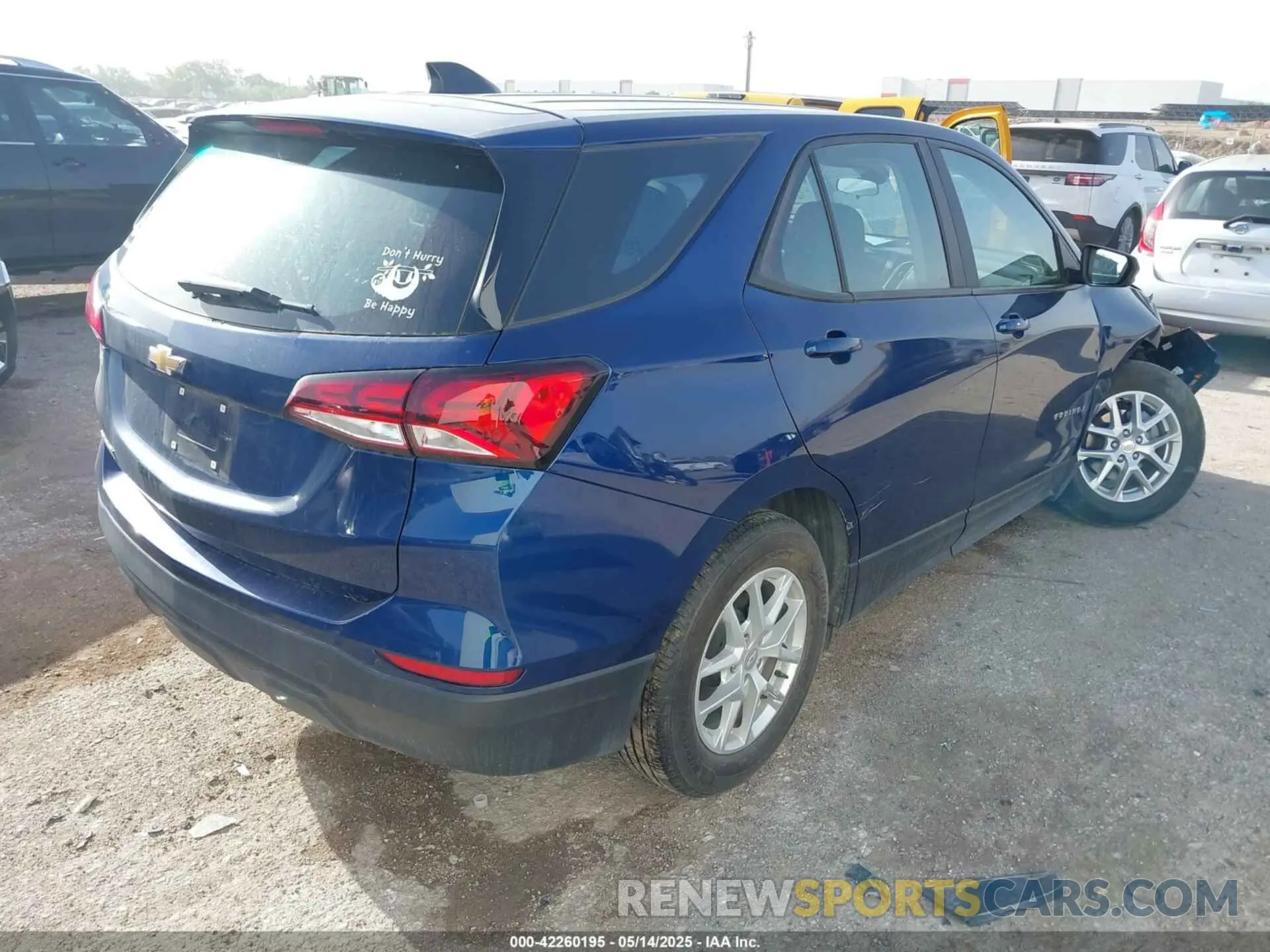 4 Photograph of a damaged car 3GNAXHEV8NS245316 CHEVROLET EQUINOX 2022