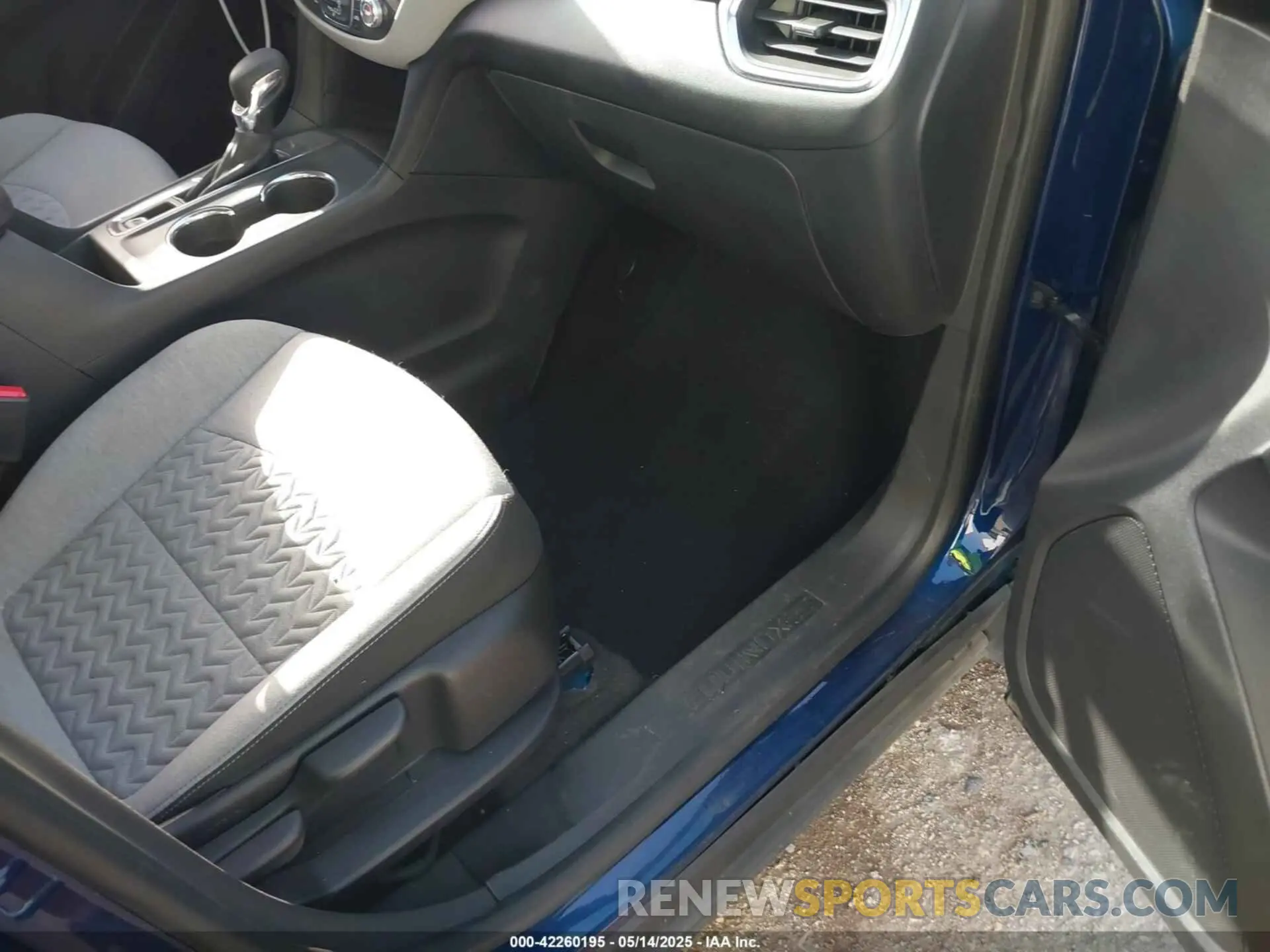 5 Photograph of a damaged car 3GNAXHEV8NS245316 CHEVROLET EQUINOX 2022