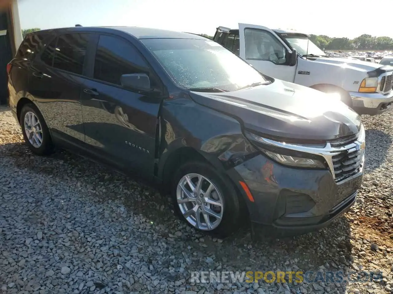 4 Photograph of a damaged car 3GNAXHEV9NS166351 CHEVROLET EQUINOX 2022