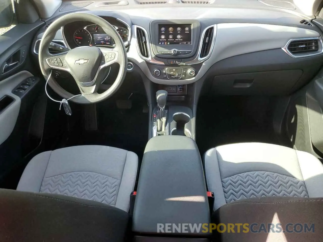 8 Photograph of a damaged car 3GNAXHEV9NS166351 CHEVROLET EQUINOX 2022