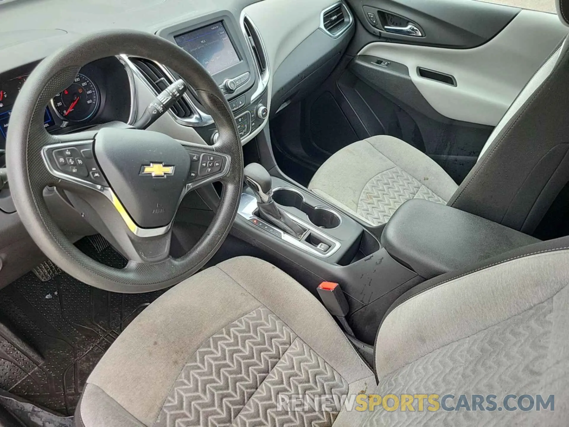 17 Photograph of a damaged car 3GNAXHEV9NS177074 CHEVROLET EQUINOX 2022