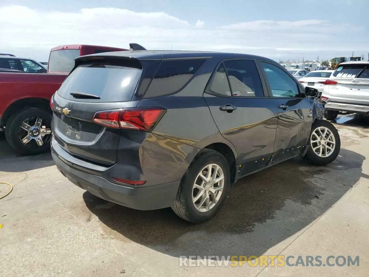 3 Photograph of a damaged car 3GNAXHEV9NS206248 CHEVROLET EQUINOX 2022