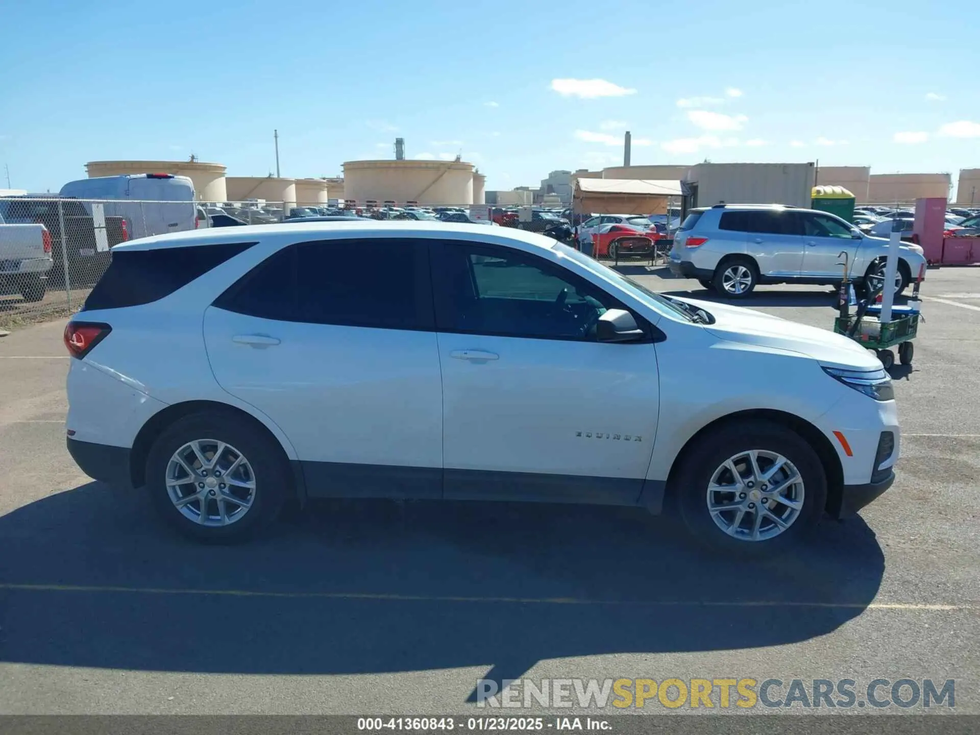 13 Photograph of a damaged car 3GNAXHEV9NS234664 CHEVROLET EQUINOX 2022