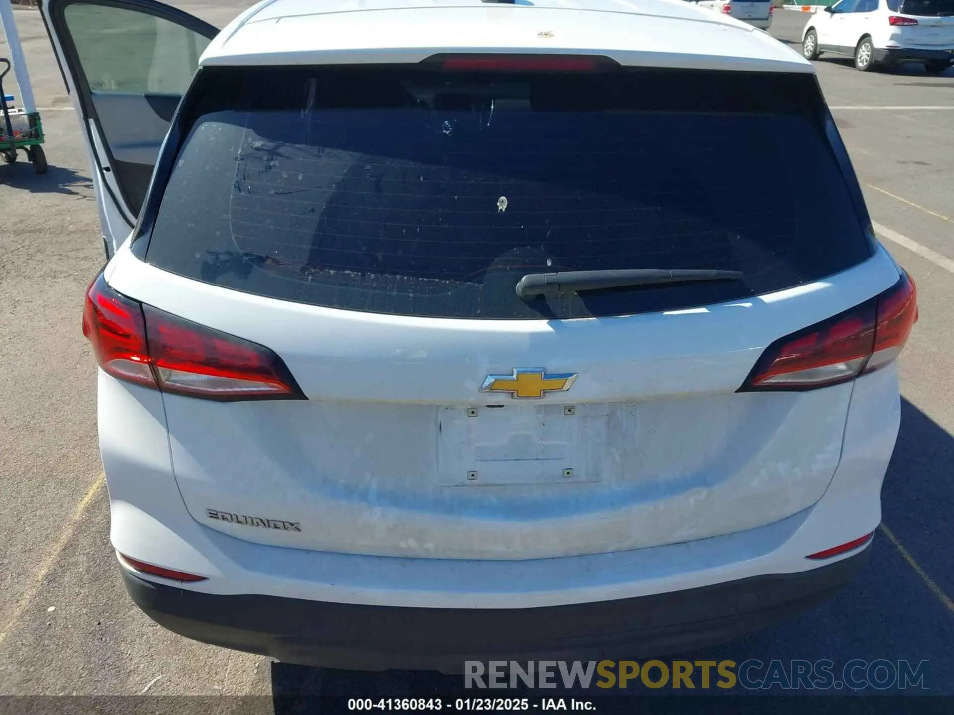 17 Photograph of a damaged car 3GNAXHEV9NS234664 CHEVROLET EQUINOX 2022