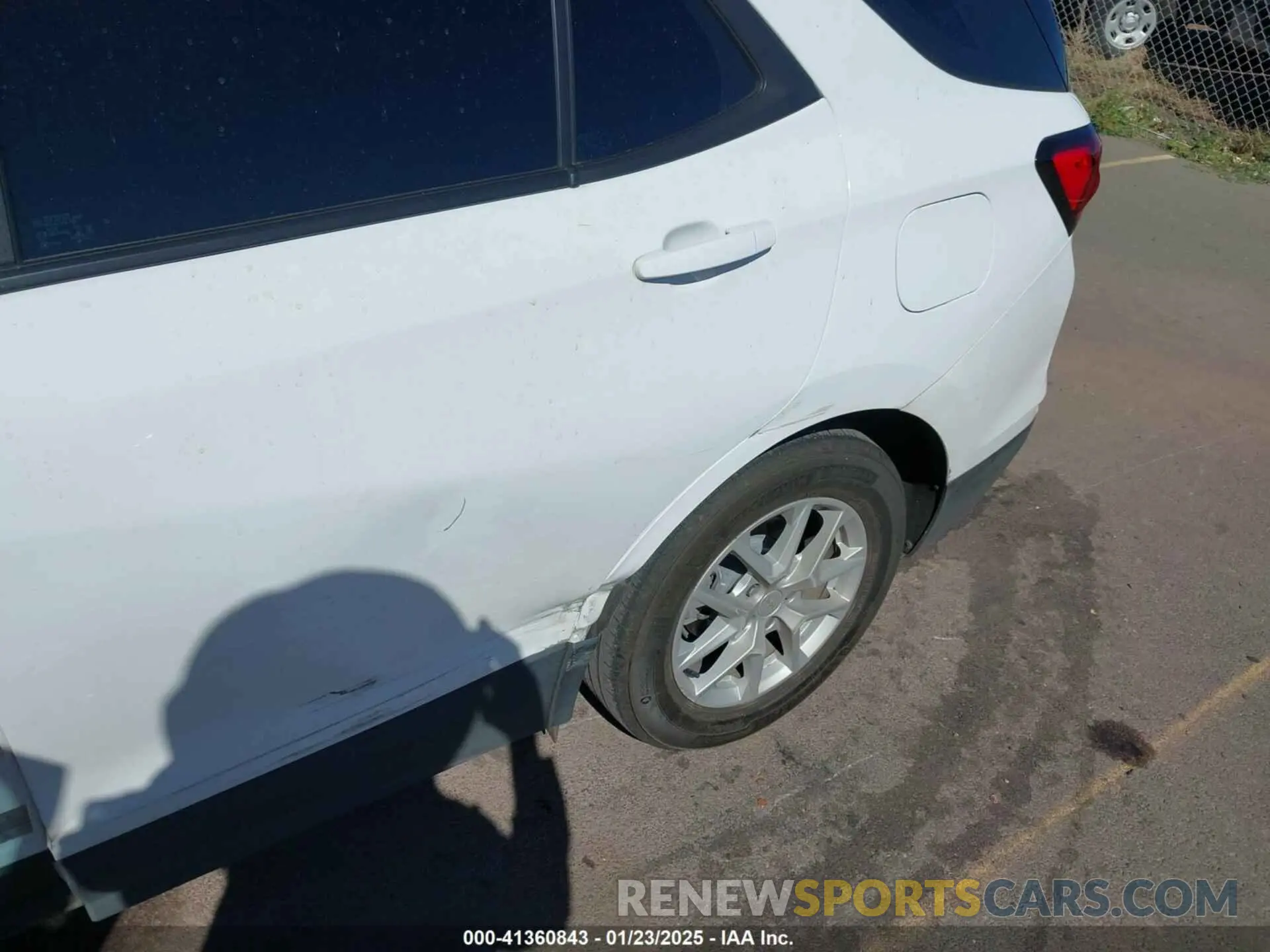 6 Photograph of a damaged car 3GNAXHEV9NS234664 CHEVROLET EQUINOX 2022