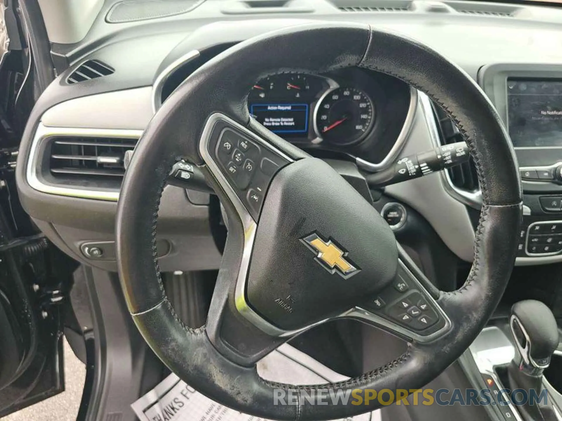 4 Photograph of a damaged car 3GNAXJEV0NL142747 CHEVROLET EQUINOX 2022