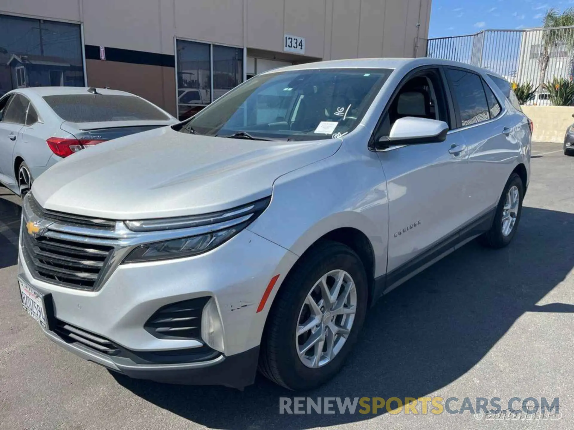 8 Photograph of a damaged car 3GNAXJEV0NL143672 CHEVROLET EQUINOX 2022